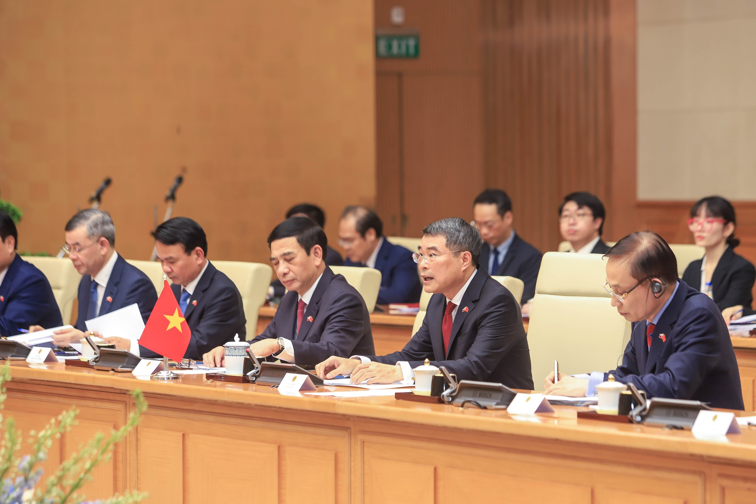 Thủ tướng Lê Minh Hưng chủ trì Lễ đón Thủ tướng Slovakia thăm Việt Nam - Ảnh 12.