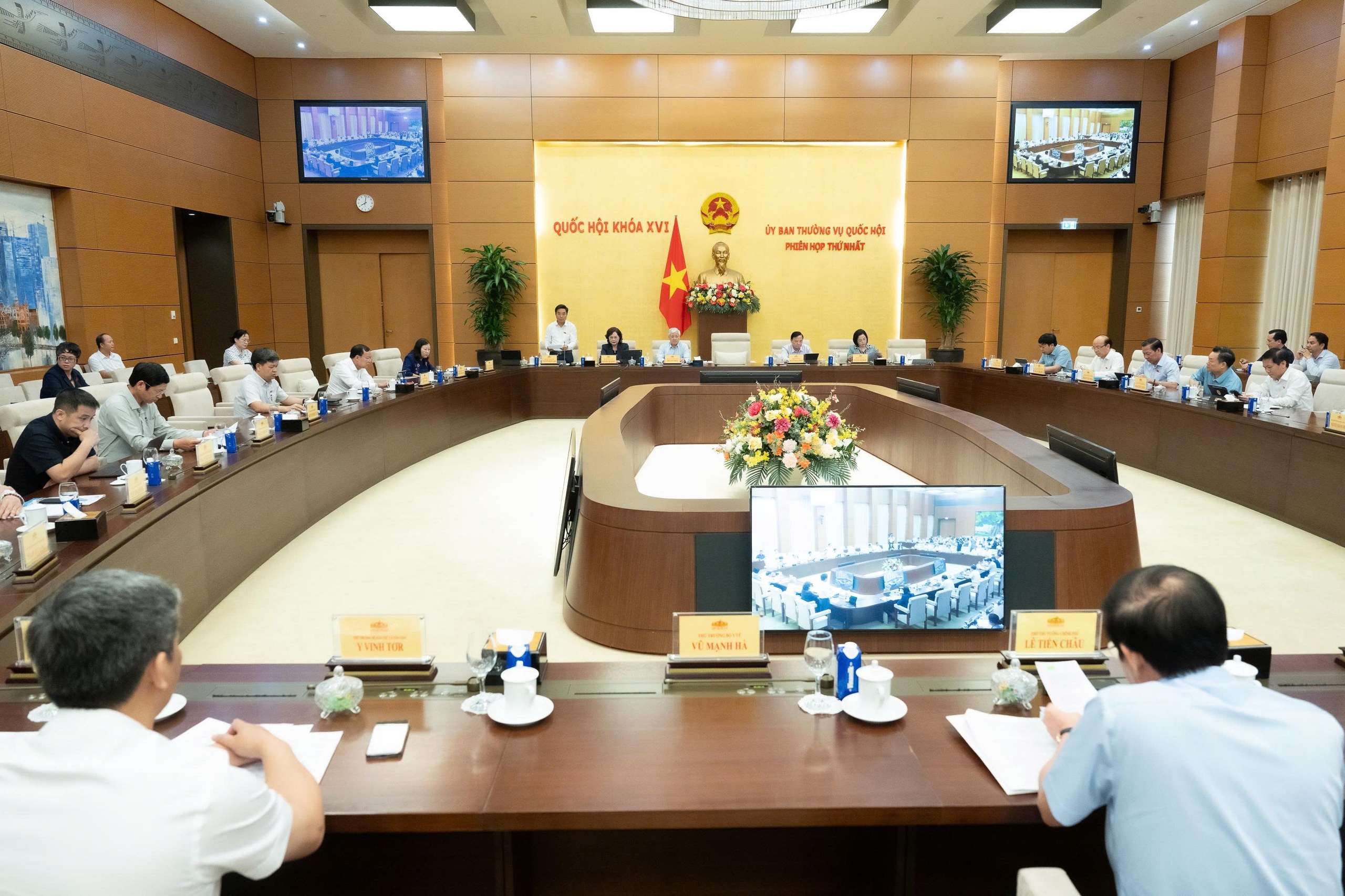 - Ảnh 1. - Ảnh 1.