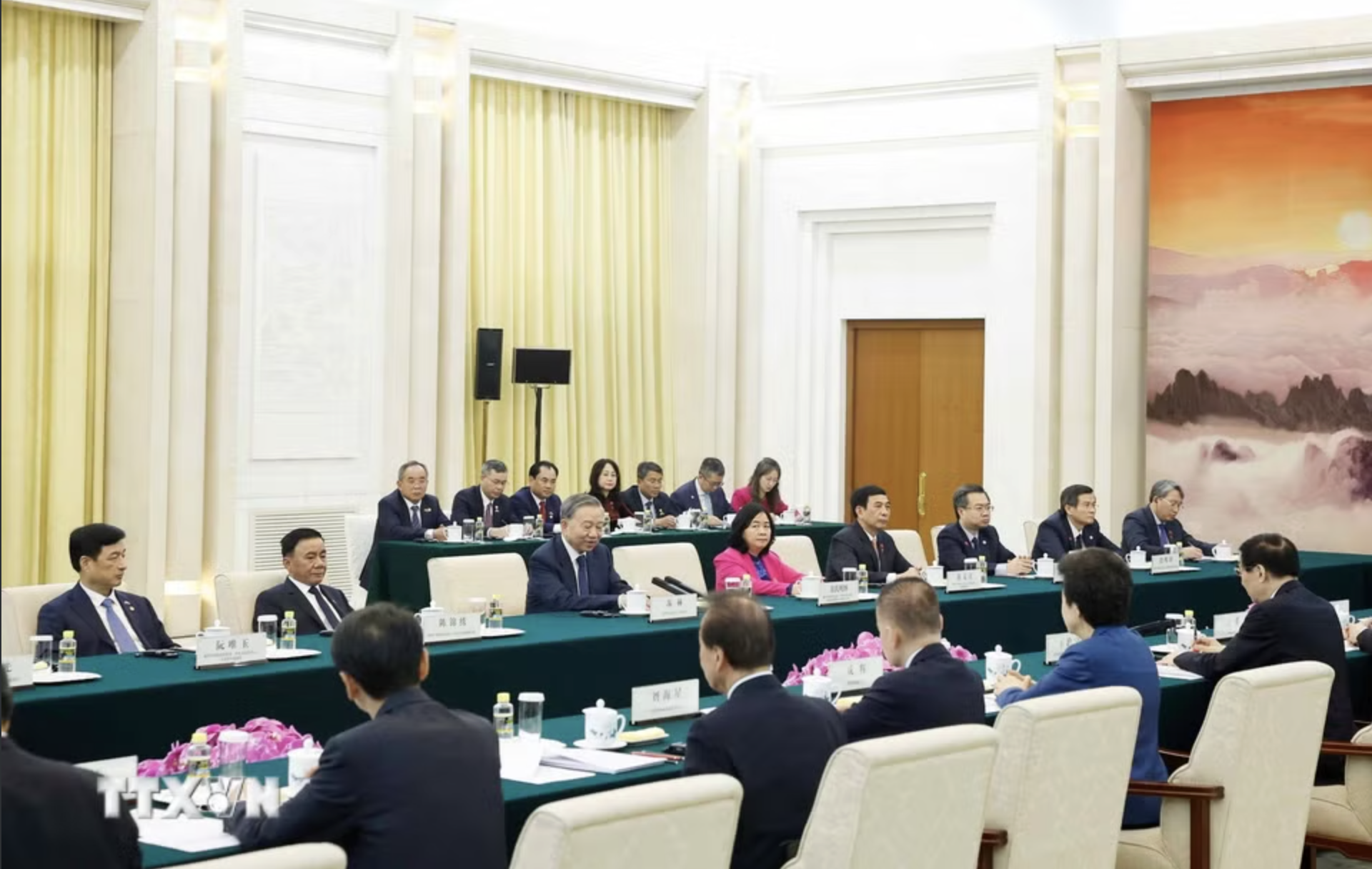 Tổng Bí thư, Chủ tịch nước Tô Lâm hội kiến Chủ tịch Chính hiệp toàn quốc Trung Quốc - Ảnh 6.