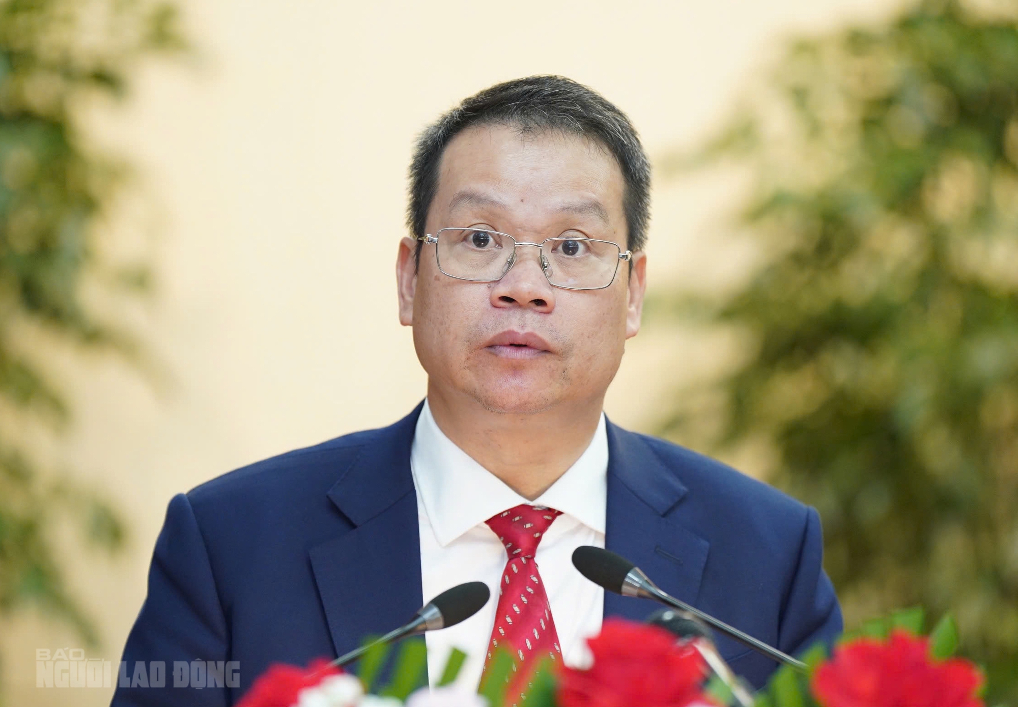 Những cam kết mạnh mẽ của tân Chủ tịch UBND TP Đà Nẵng Nguyễn Mạnh Hùng năm 2026 - Ảnh 2. Những cam kết mạnh mẽ của tân Chủ tịch UBND TP Đà Nẵng Nguyễn Mạnh Hùng năm 2026 - Ảnh 2.