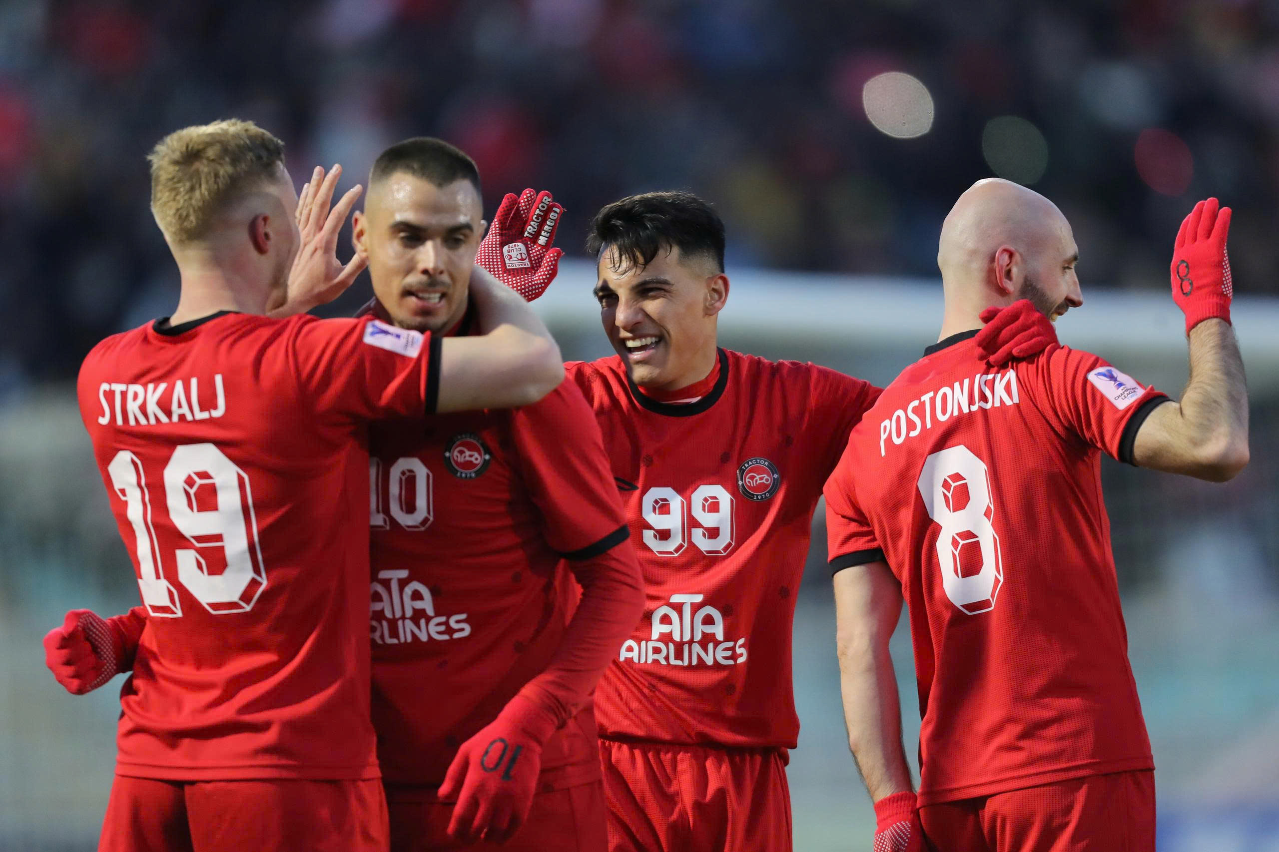 Đấu trường CLB châu lục trở lại, Ronaldo chuẩn bị ra sân - Ảnh 1.