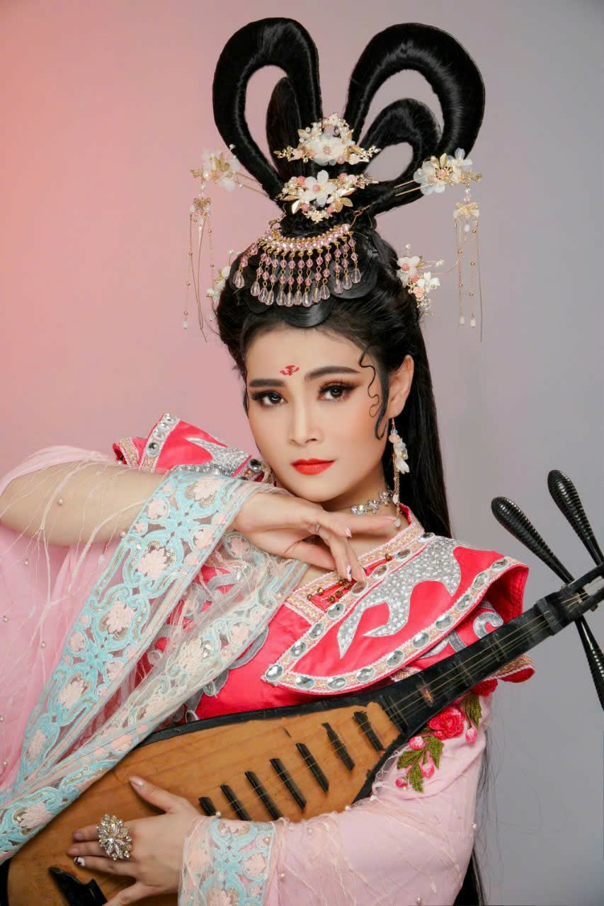 Nữ nghệ sĩ Hoài Thanh học cách đứng vững với nghề - Ảnh 4.