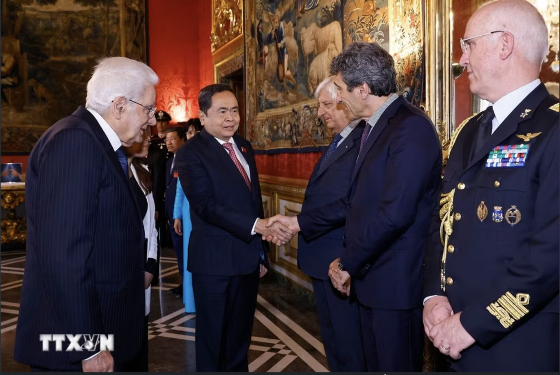 Chủ tịch Quốc hội Trần Thanh Mẫn hội kiến Tổng thống Ý - Ảnh 4.