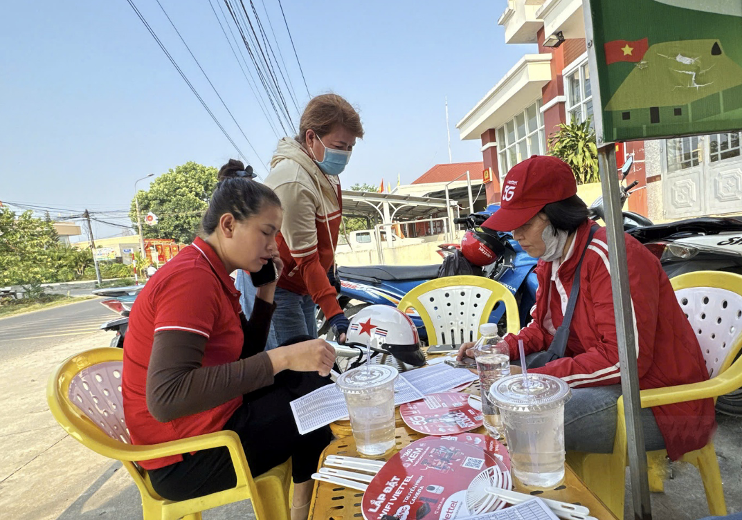 Xác thực SIM bằng khuôn mặt kể từ 15-4: Chỉ những thuê bao thuộc diện sau mới cần làm - Ảnh 1.