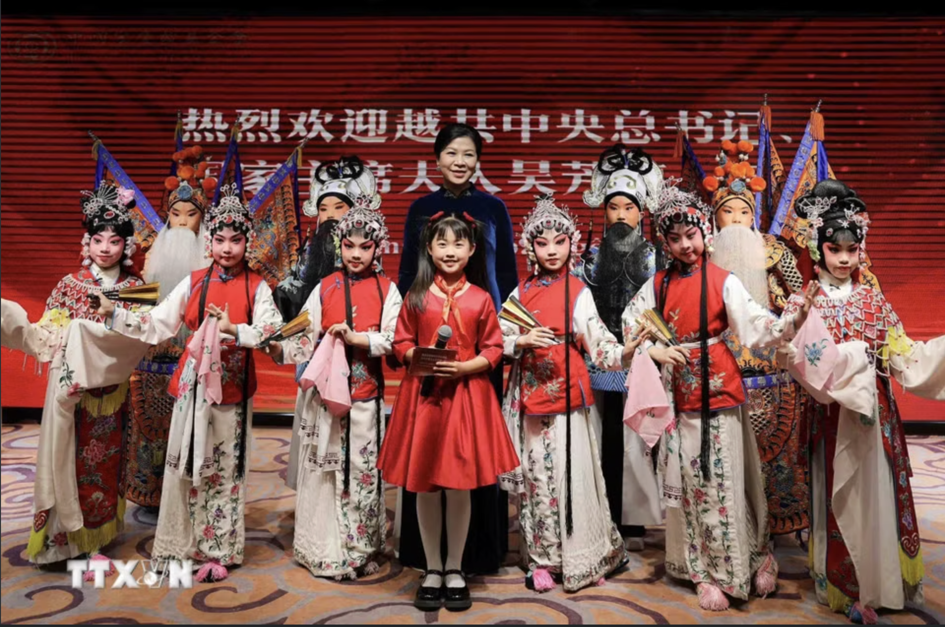 Phu nhân Ngô Phương Ly thăm Trung tâm Tống Khánh Linh tại Bắc Kinh - Ảnh 6.