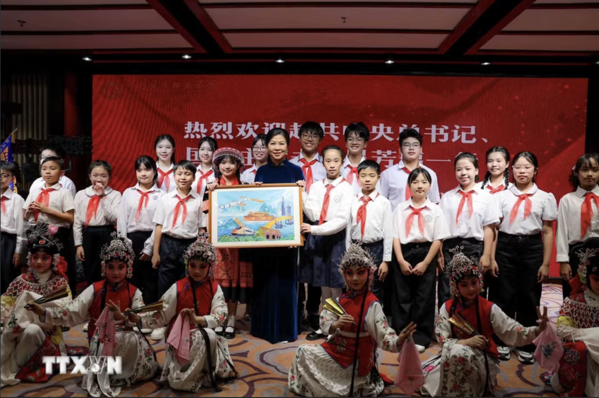 Phu nhân Ngô Phương Ly thăm Trung tâm Tống Khánh Linh tại Bắc Kinh - Ảnh 7.