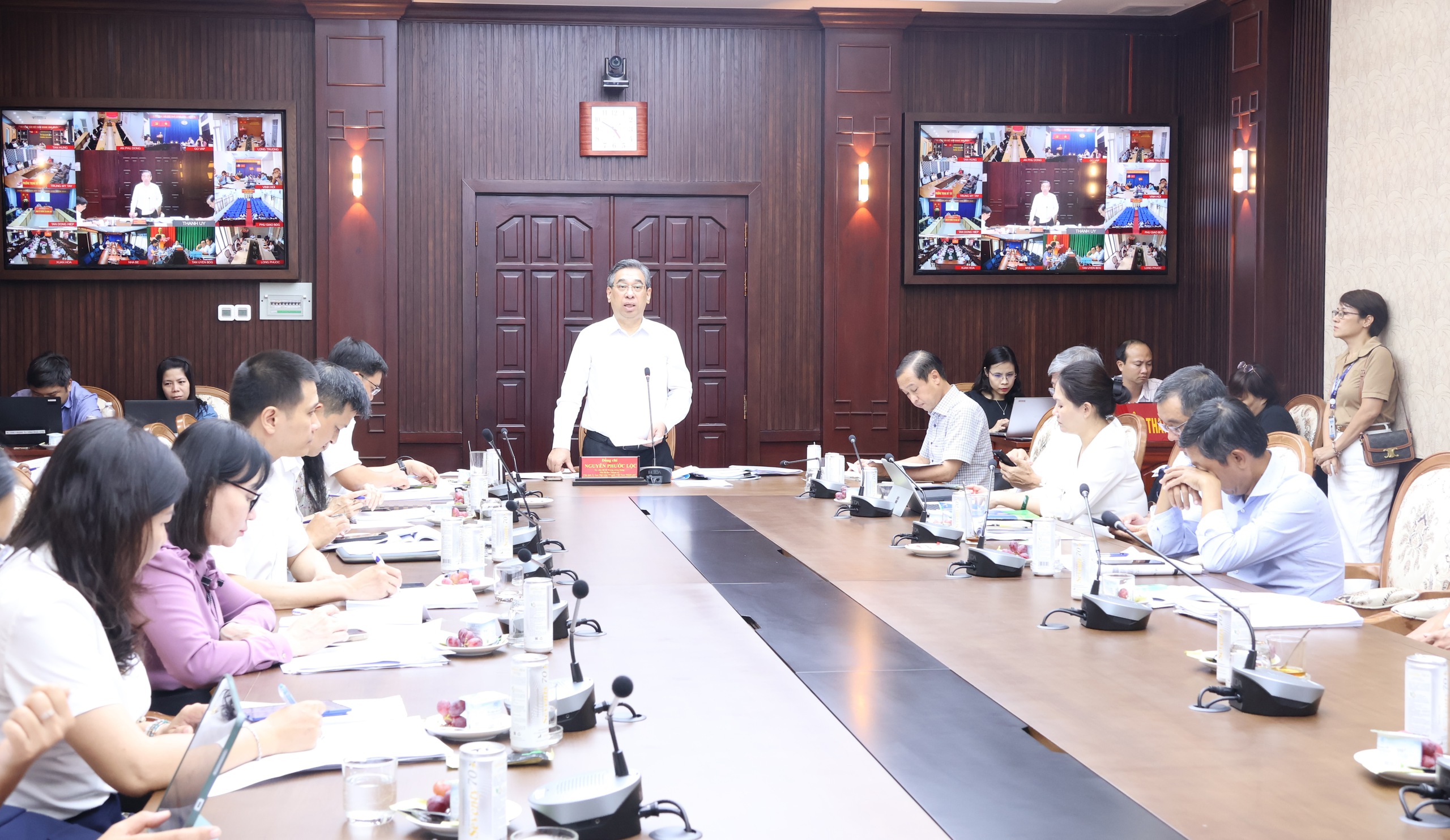 Xây trường lớp ở TPHCM: Chậm trễ phải làm rõ trách nhiệm - Ảnh 2.