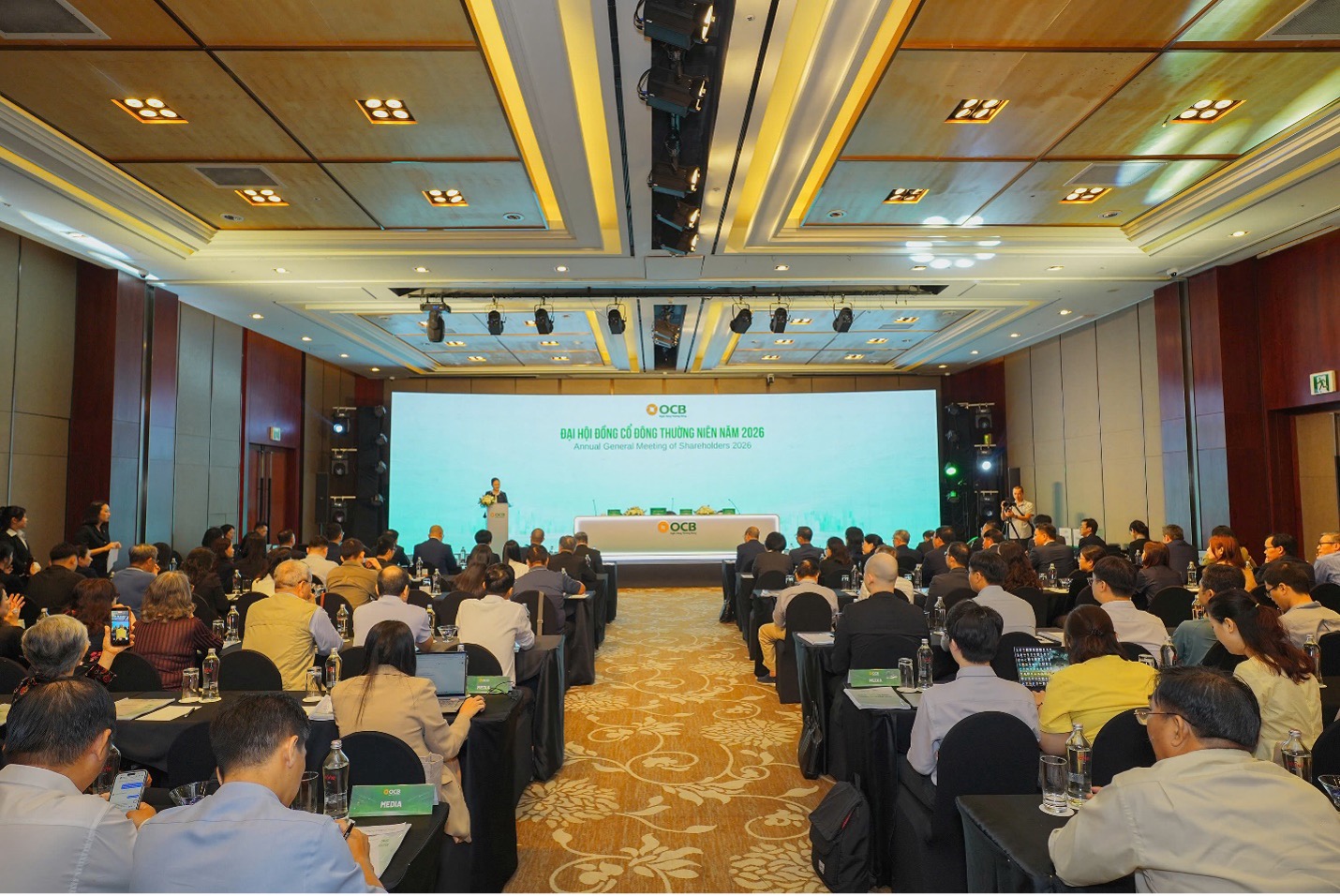 Chủ tịch OCB lý giải giá cổ phiếu OCB thấp nhưng có tiềm năng tăng trưởng trong 2026 - Ảnh 3. Chủ tịch OCB lý giải giá cổ phiếu OCB thấp nhưng có tiềm năng tăng trưởng trong 2026 - Ảnh 3.