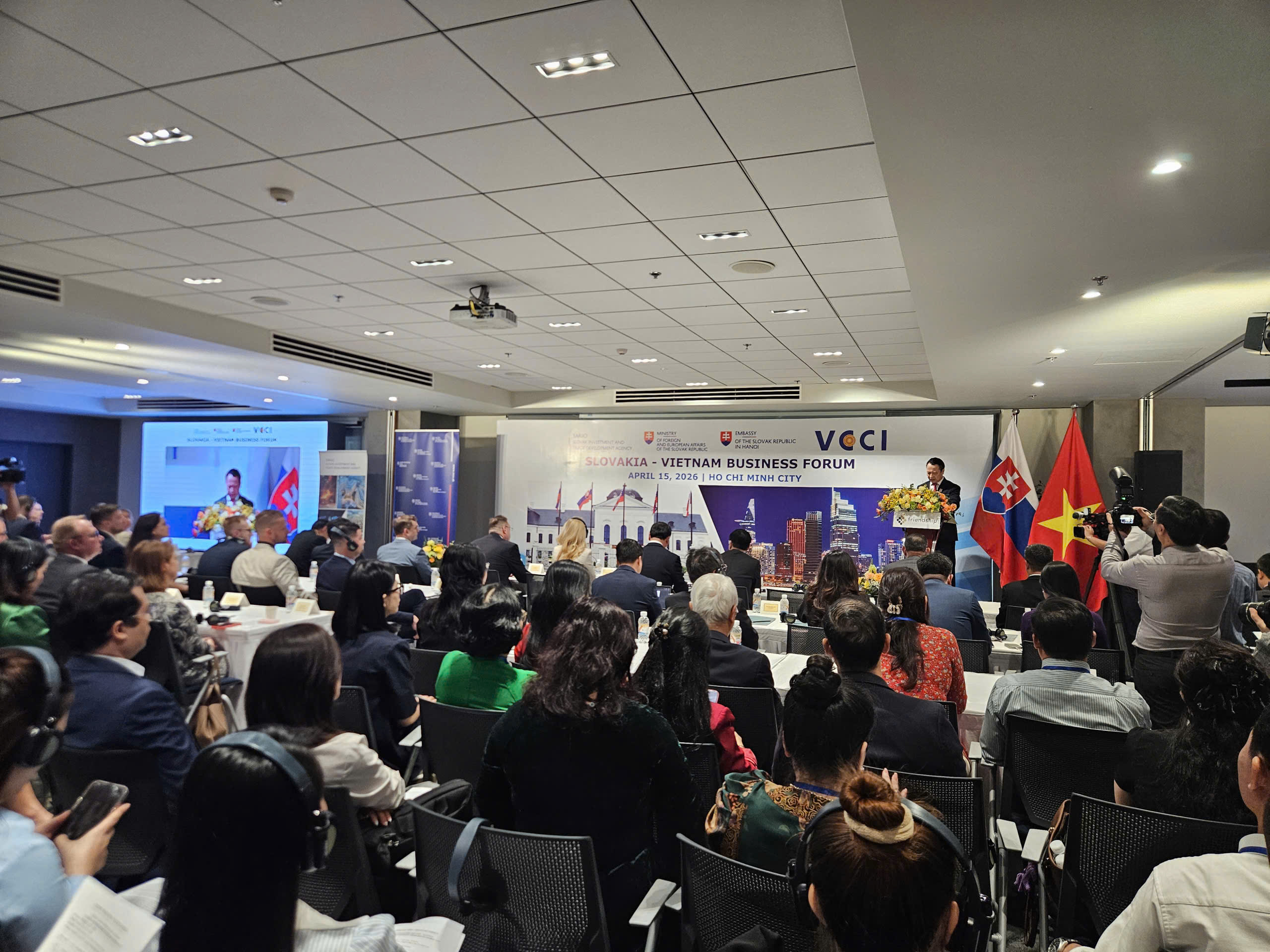 TPHCM mời gọi doanh nghiệp Slovakia hợp tác xây dựng trung tâm tài chính quốc tế 2026 - Ảnh 3.