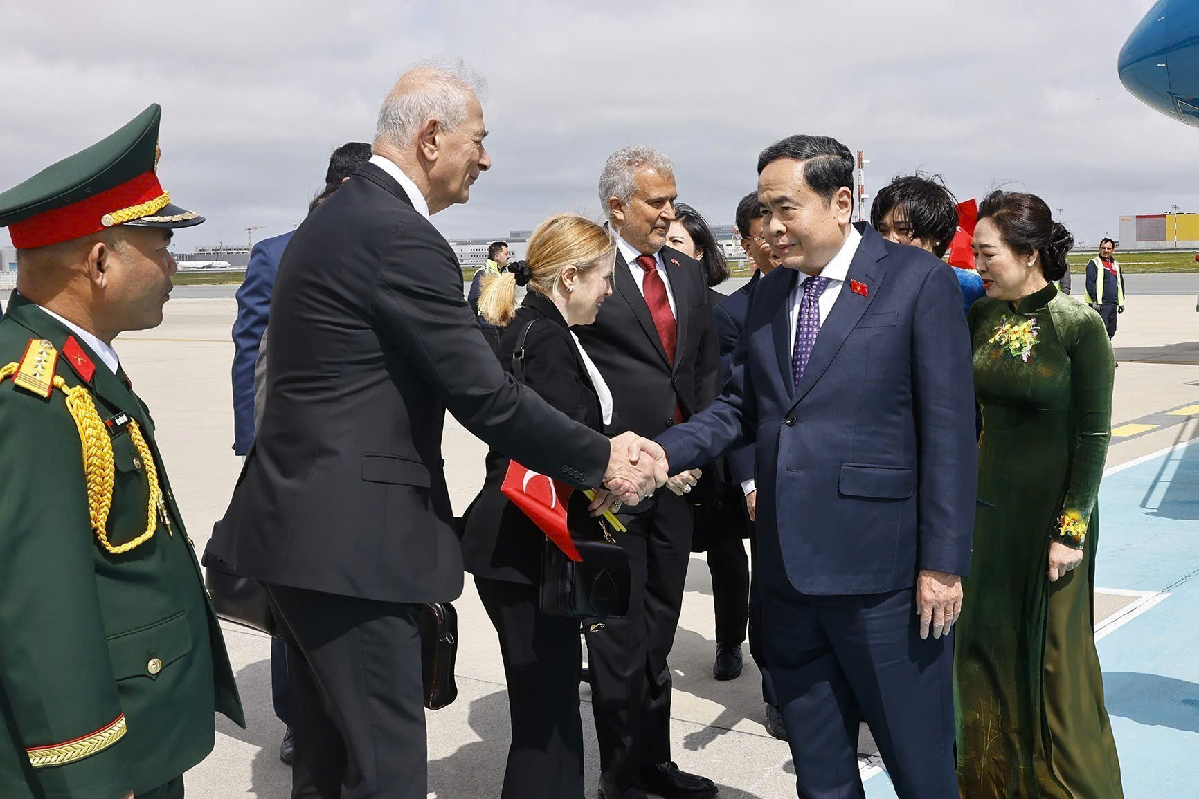 Việt Nam ủng hộ mạnh mẽ hợp tác đa phương - Ảnh 1.