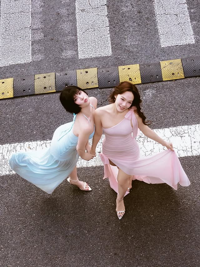 Minh Hằng "đọ d&aacute;ng" Ngọc Trinh, "Chị chị em em 2" hội ngộ - Ảnh 3.