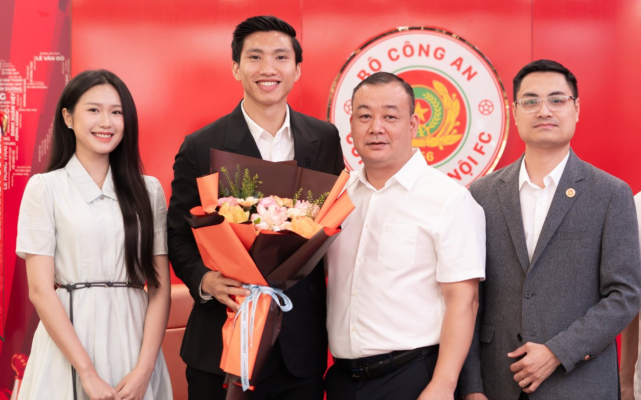 T&acirc;n vương V-League v&agrave; kh&aacute;t vọng biển lớn - Ảnh 2.