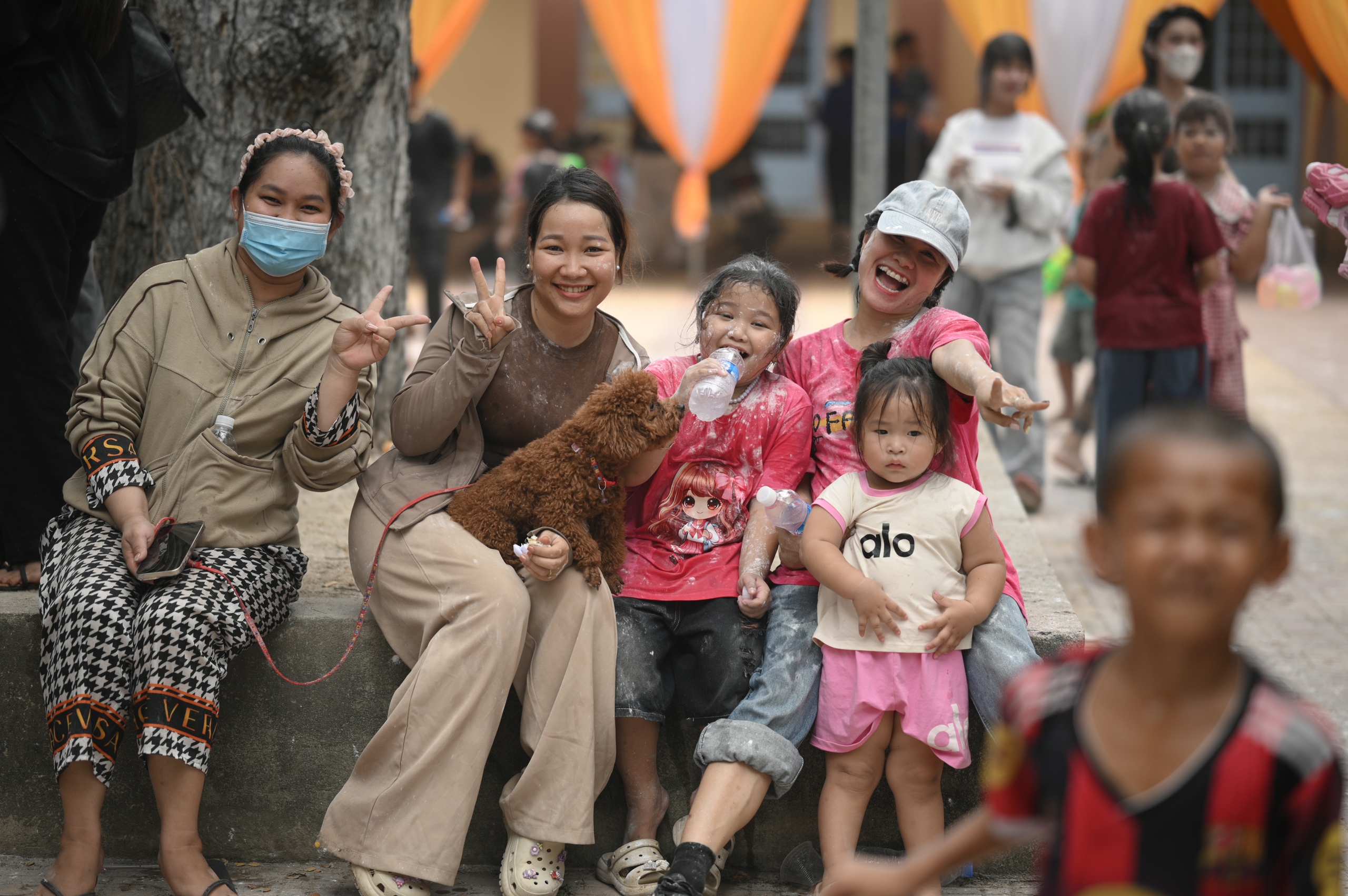 Kh&ocirc;ng kh&iacute; Tết Ch&ocirc;l Chnăm Thm&acirc;y rộn r&agrave;ng tại T&acirc;y Ninh 2026 - Ảnh 9.