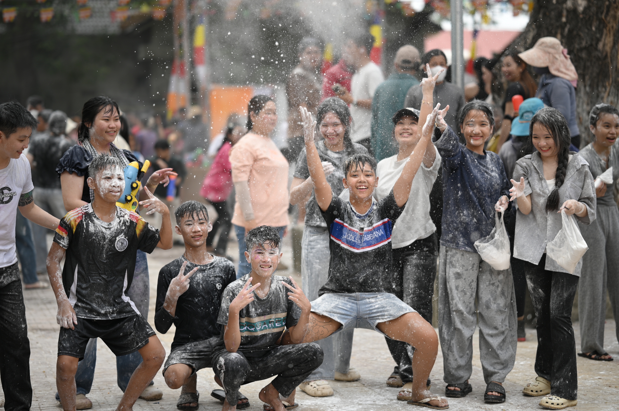 Kh&ocirc;ng kh&iacute; Tết Ch&ocirc;l Chnăm Thm&acirc;y rộn r&agrave;ng tại T&acirc;y Ninh 2026 - Ảnh 15.