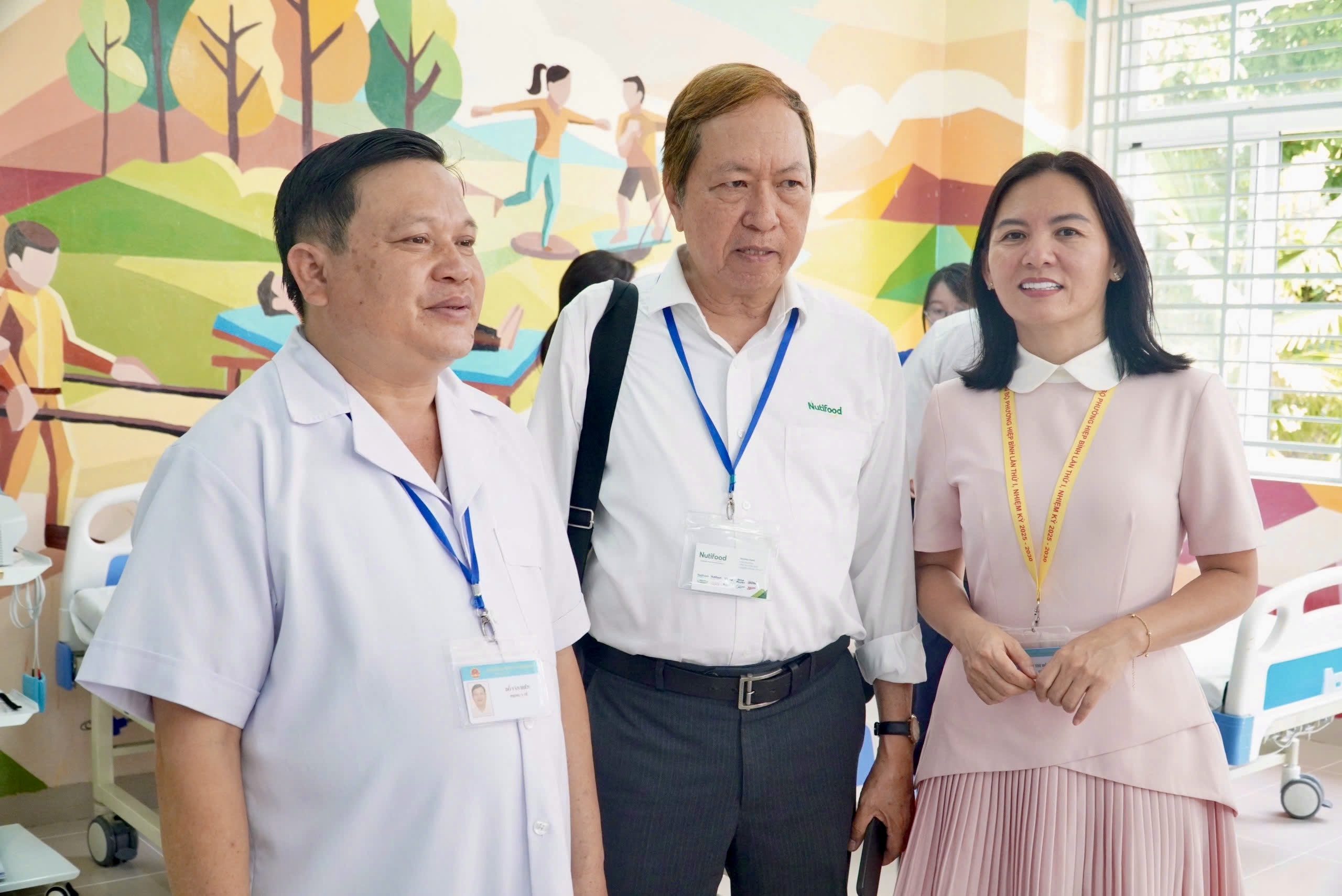 Hình ảnh đầy xúc động của người khuyết tật trong ngày đặc biệt - Ảnh 4.