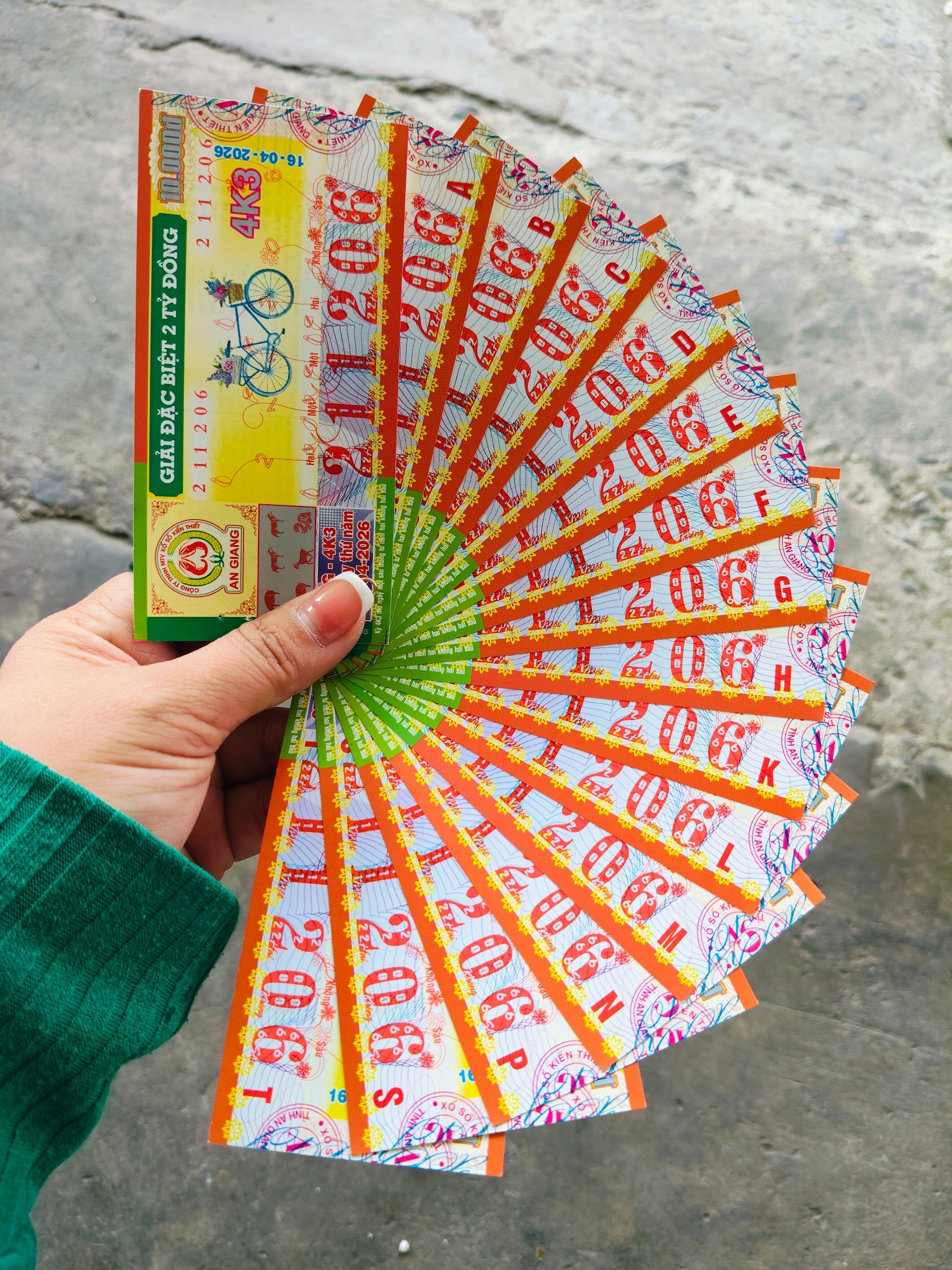 Chiều 16-4, nhiều người ở TPHCM, Tây Ninh và An Giang trúng thưởng xổ số miền Nam - Ảnh 3.