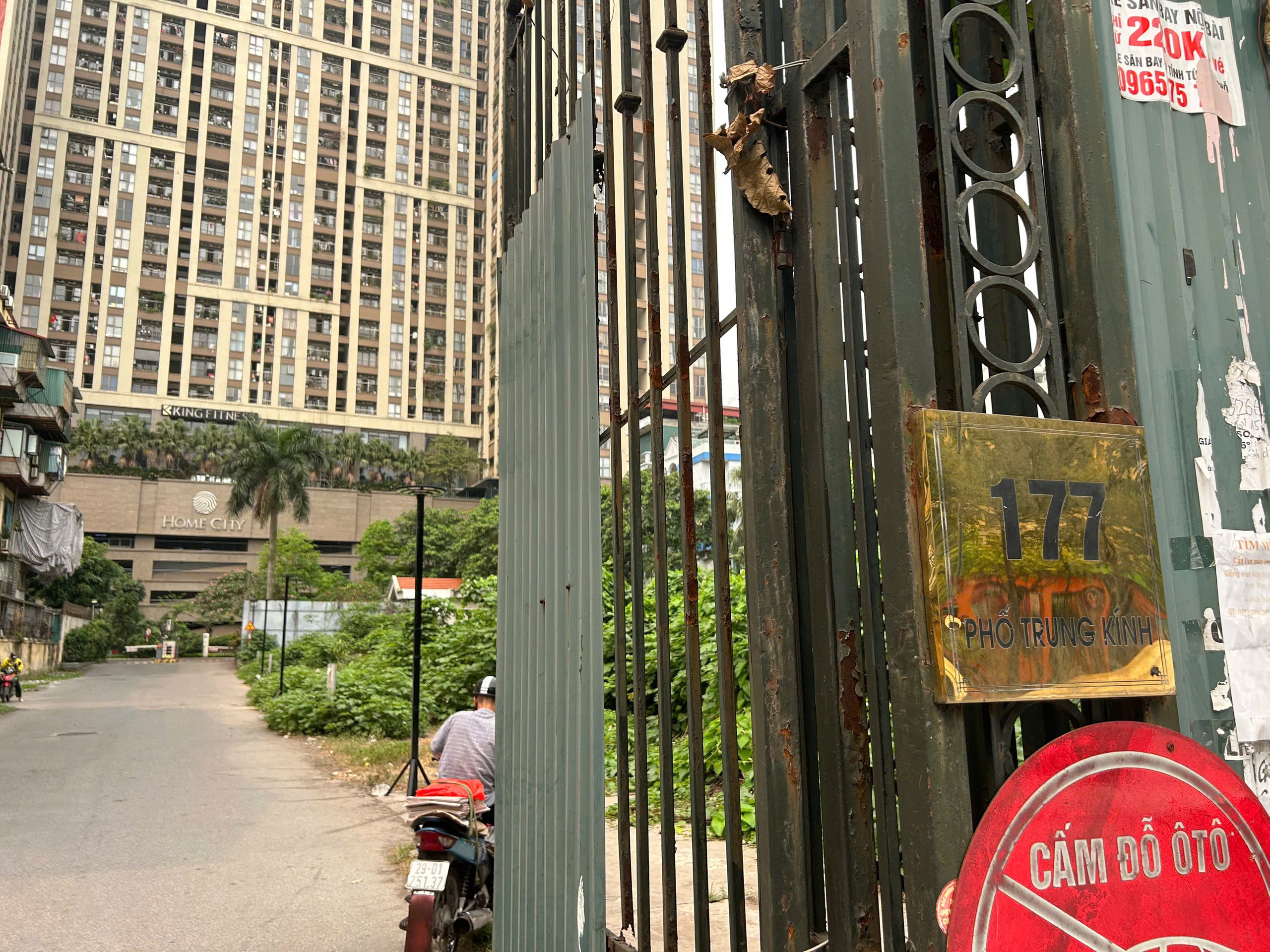 VIDEO: Dự án chậm tiến độ, người dân trồng rau, chuối trên 