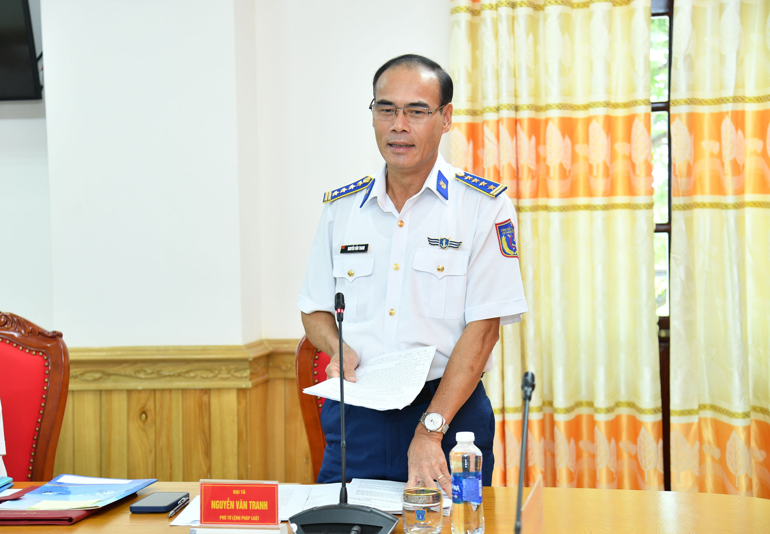 Cảnh sát biển thu giữ hơn 2 triệu lít dầu D.O - Ảnh 3.