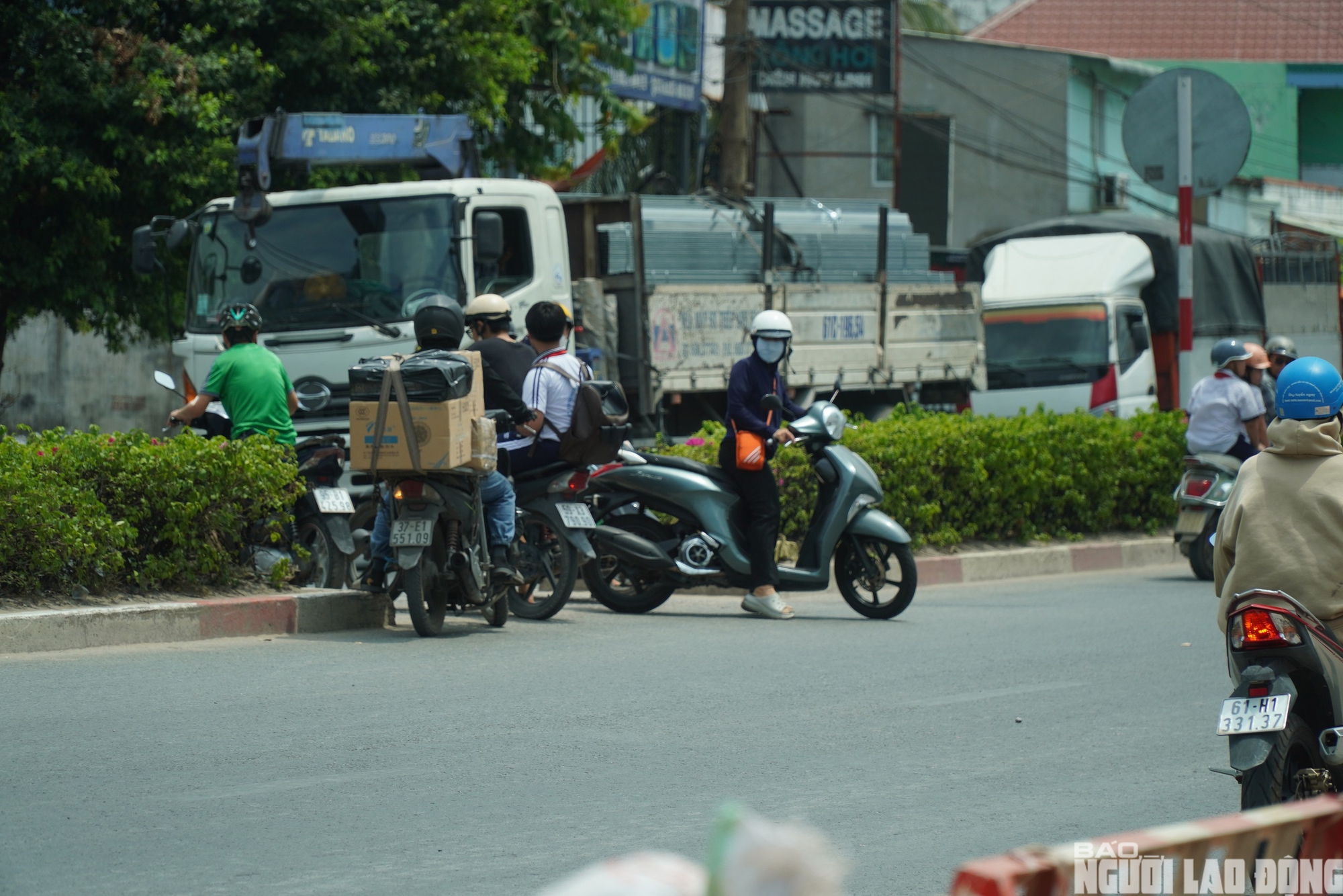 Giao th&ocirc;ng L&aacute;i Thi&ecirc;u TPHCM hỗn loạn , nguy cơ tai nạn gia tăng năm 2026 - Ảnh 4.