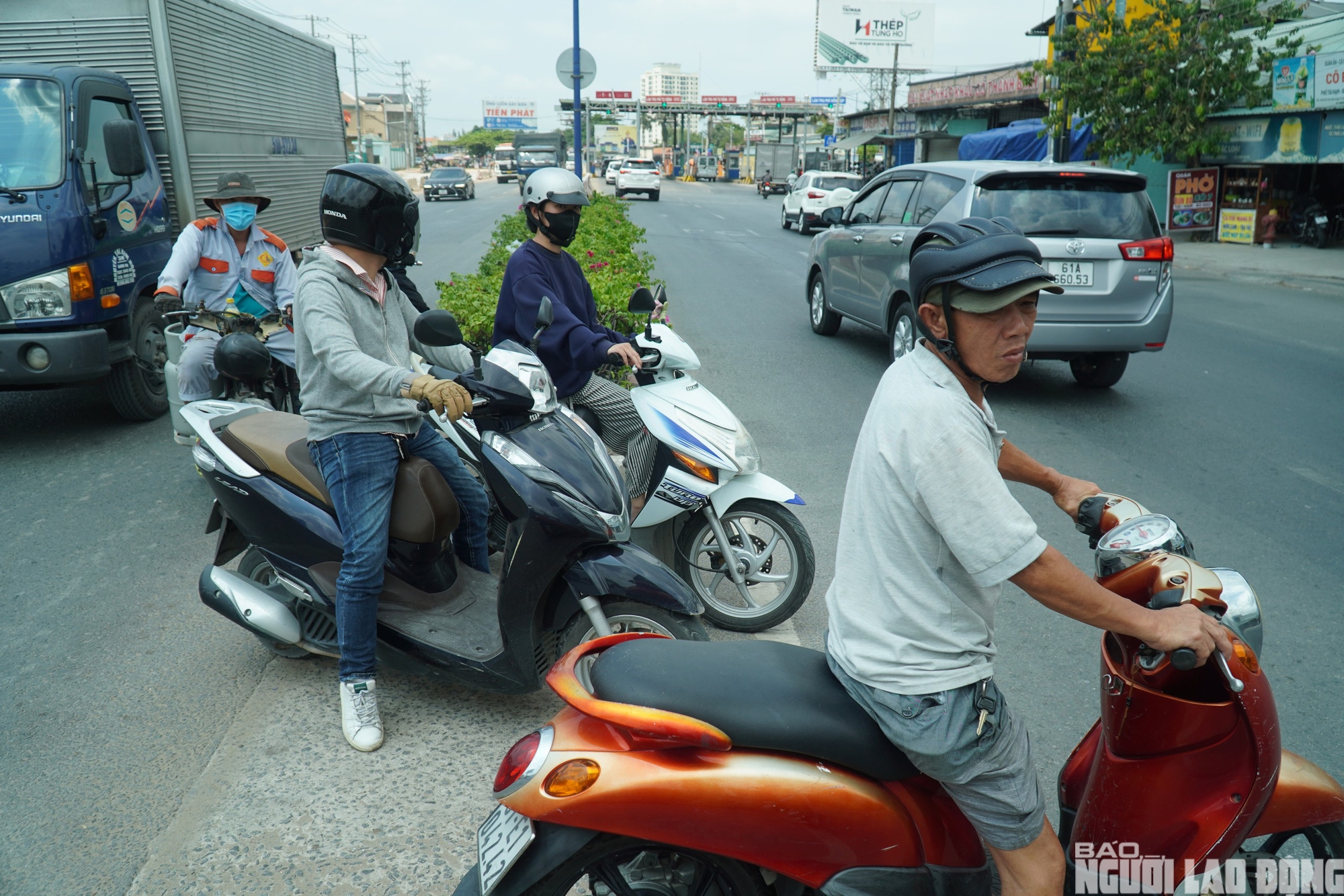 Giao th&ocirc;ng L&aacute;i Thi&ecirc;u TPHCM hỗn loạn , nguy cơ tai nạn gia tăng năm 2026 - Ảnh 5.