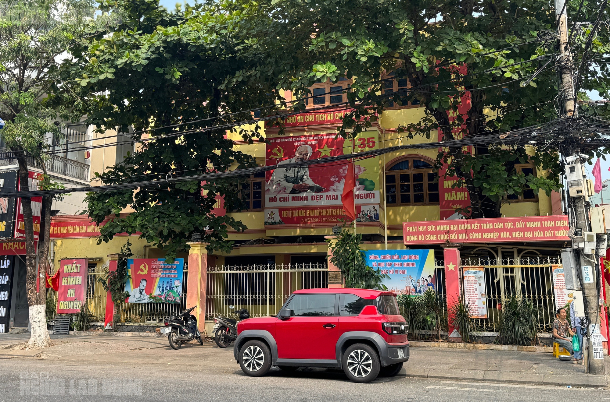 Cận cảnh trụ sở c&ocirc;ng Đ&agrave; Nẵng xuống cấp chờ cho thu&ecirc; năm 2026 - Ảnh 6.