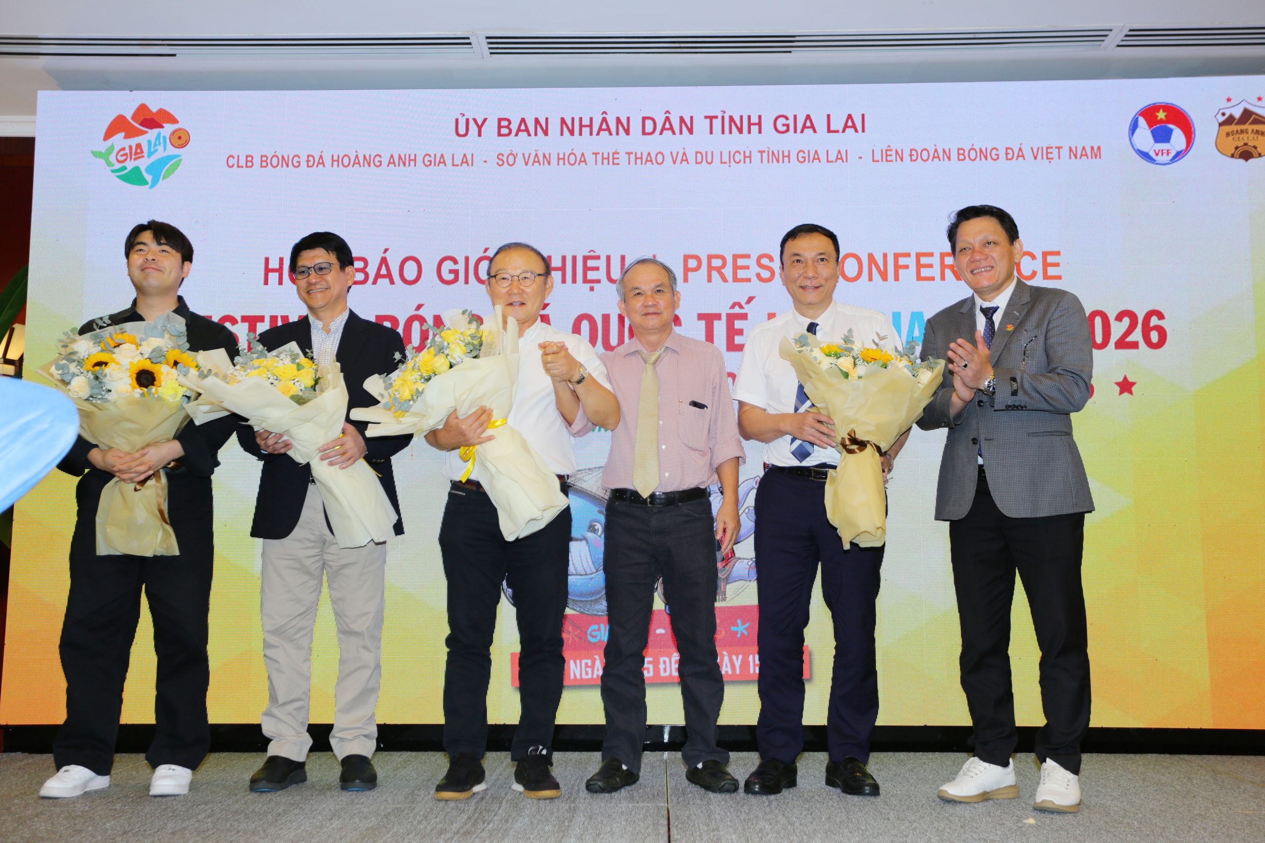 Câu chuyện đặc biệt giữa HLV Park Hang - seo và bầu Đức trong bóng đá Việt Nam 2026 - Ảnh 3.