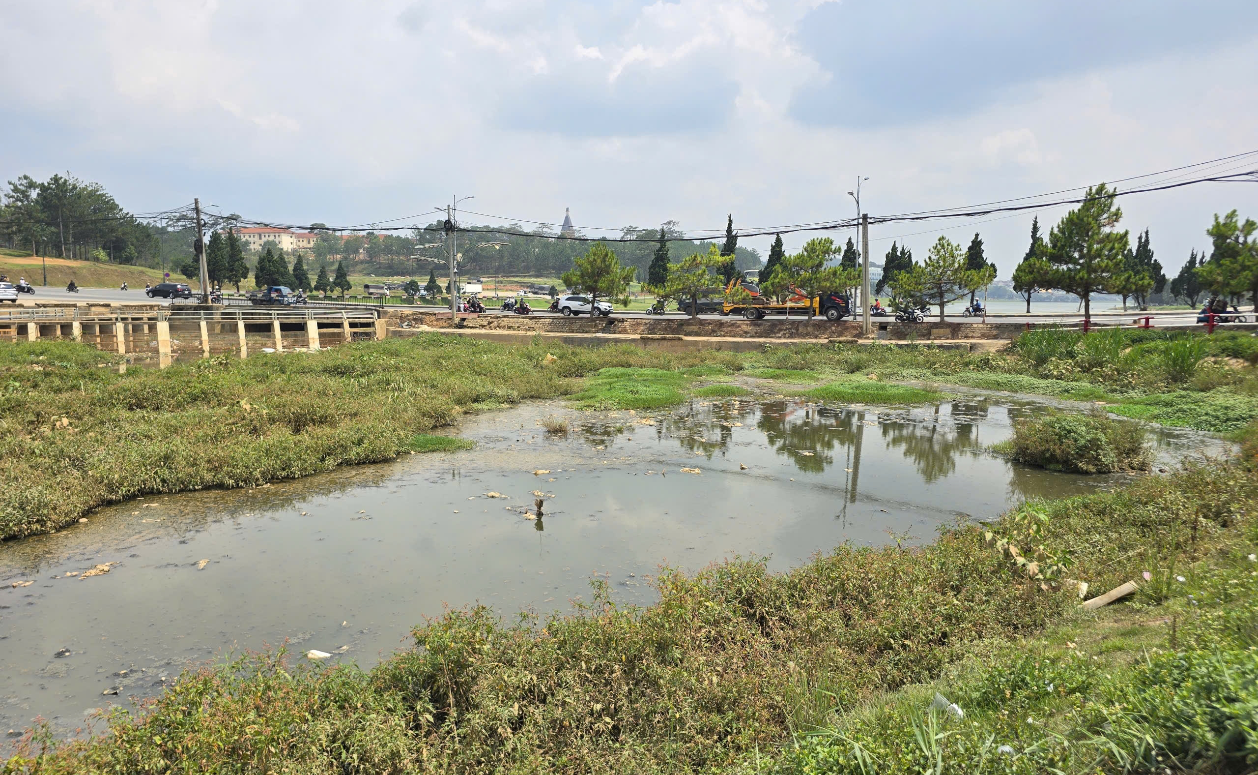 Lâm Đồng đầu tư 48 tỉ Đồng nâng cấp hồ lắng xử lý ô nhiễm hồ Xuân Hương - Ảnh 2.