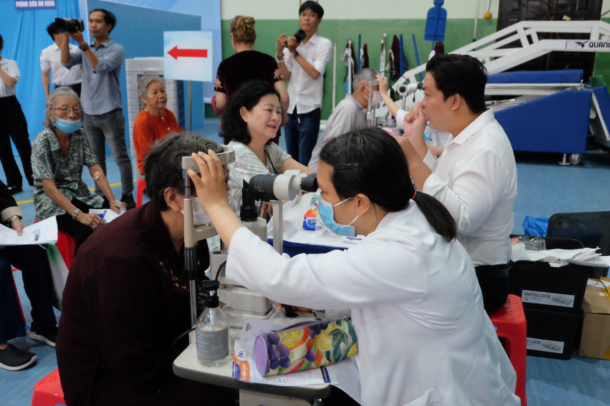 Thông tin nổi bật TPHCM ngày 17 - 4: Diễn biến mới Trong vụ xử phạt học sinh - Ảnh 1.