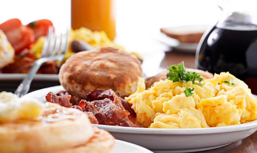 Hai thói quen đơn giản giúp khó bị tăng cân sau tuổi 40 - Ảnh 1.