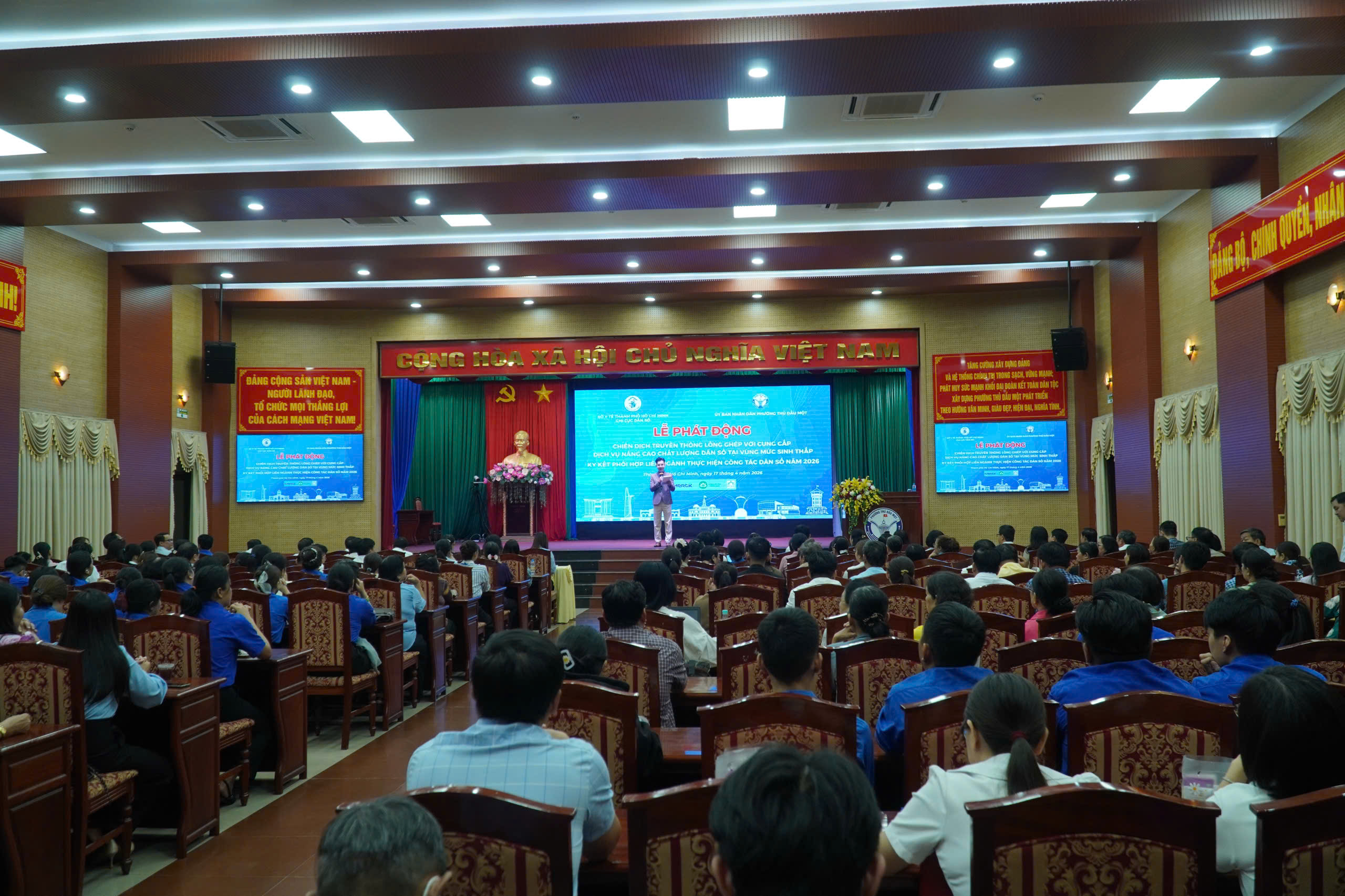 TPHCM phát động chiến dịch nâng cao chất lượng dân số tại vùng mức sinh thấp - Ảnh 1.