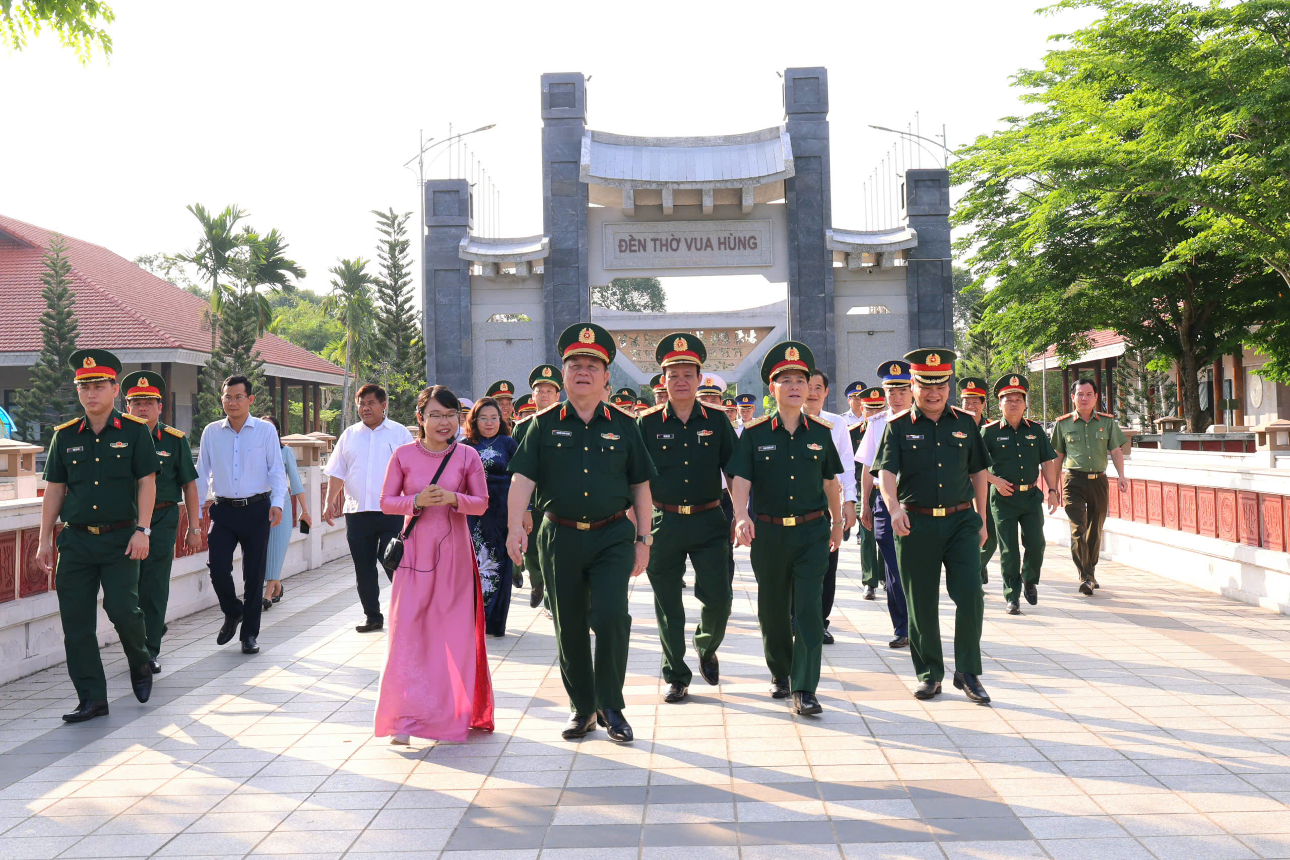 Đại tướng Nguyễn Trọng Nghĩa và vai trò của già làng trong đoàn kết dân tộc năm 2026 - Ảnh 5.