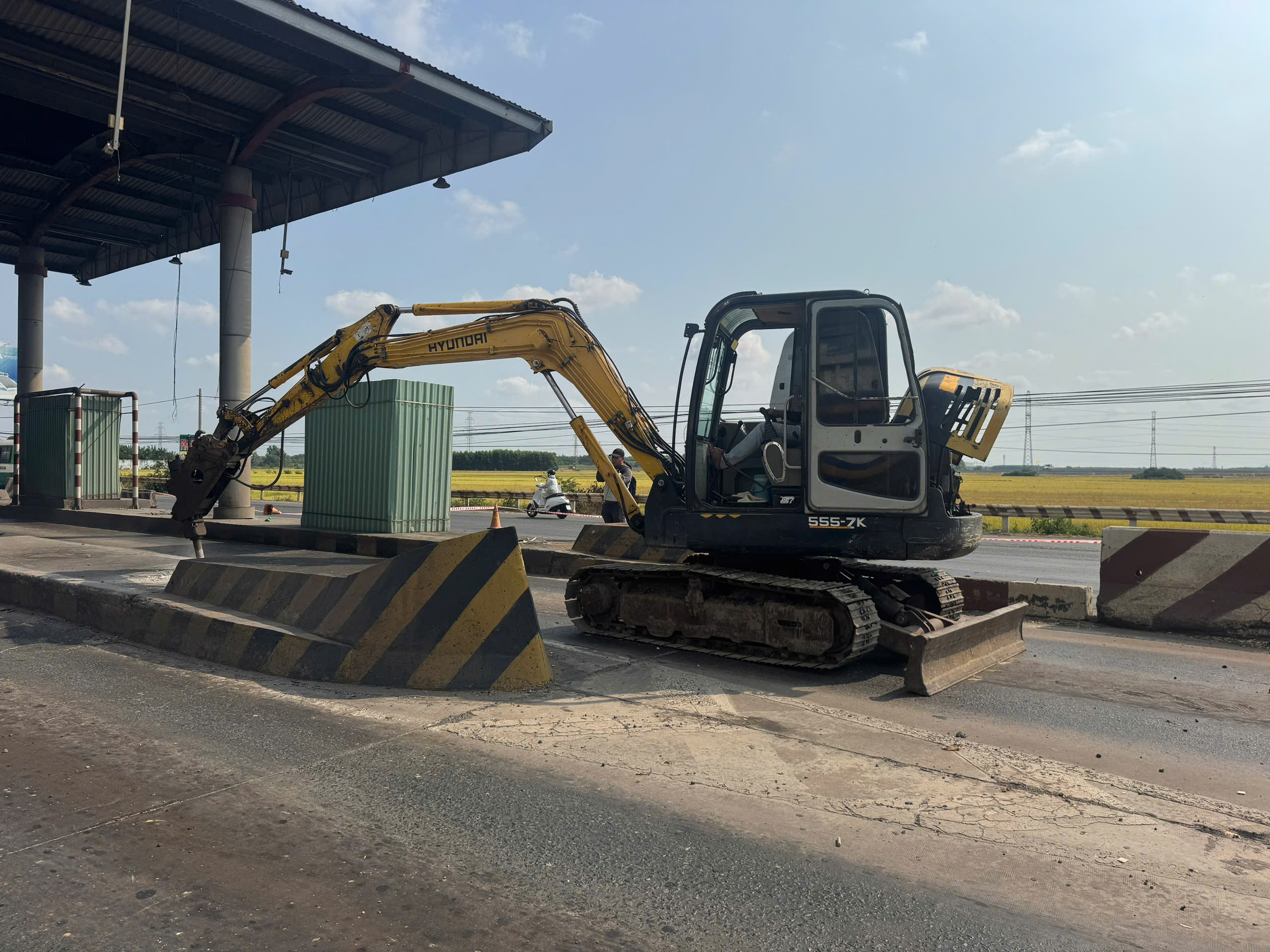 Tháo dỡ trạm thu phí trên Quốc lộ 51: Bước tiến mới cho giao thông Đồng Nai - TPHCM - Ảnh 14.