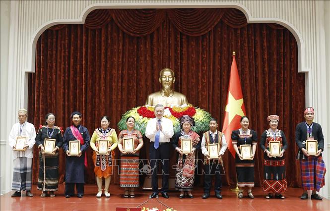 Tổng Bí thư, Chủ tịch nước Tô Lâm tiếp già làng, trưởng bản, nghệ nhân, người có uy tín tiêu biểu - Ảnh 4.