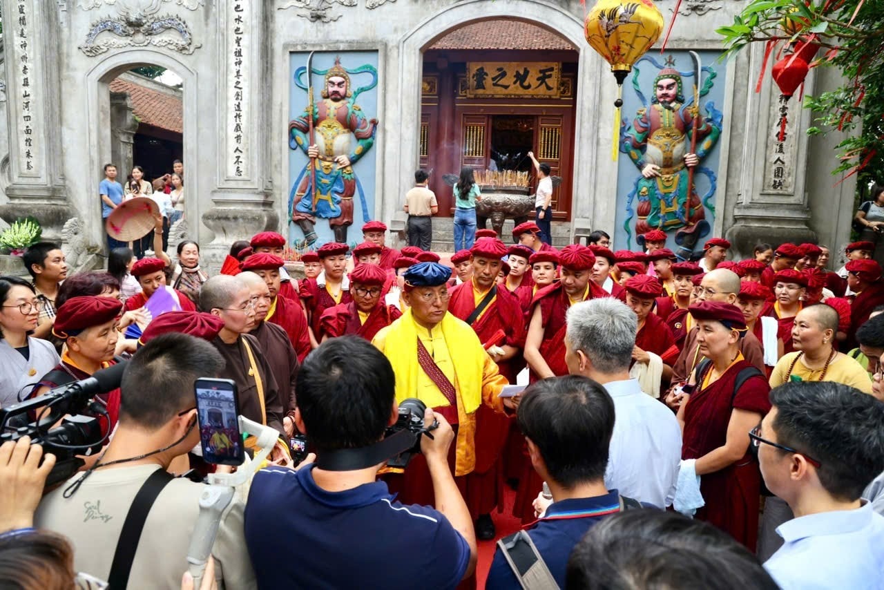 Đức Gyalwang Drukpa lần đầu thăm Đền Hùng - Ảnh 4.