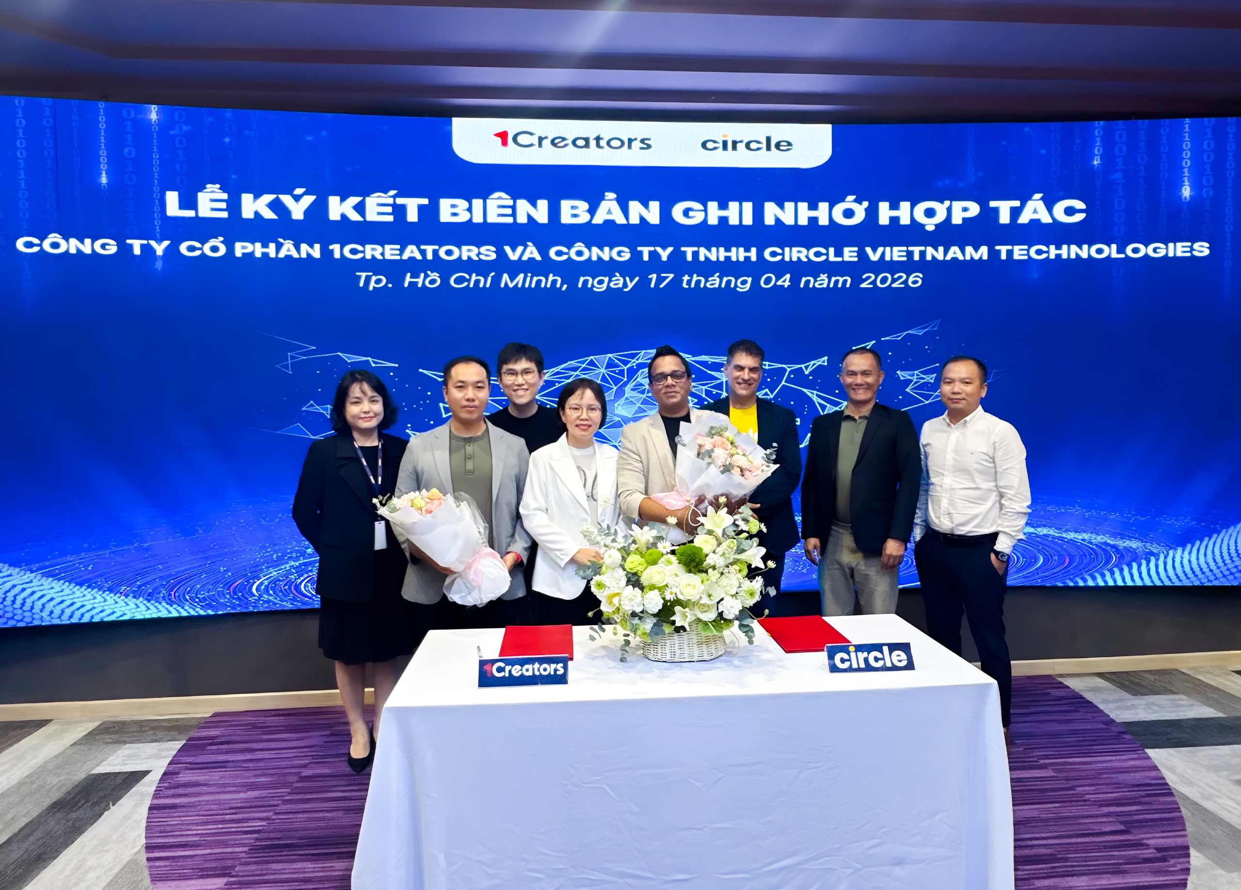 Khi công nghệ bắt tay với nhà sản xuất giải trí  - Ảnh 2.