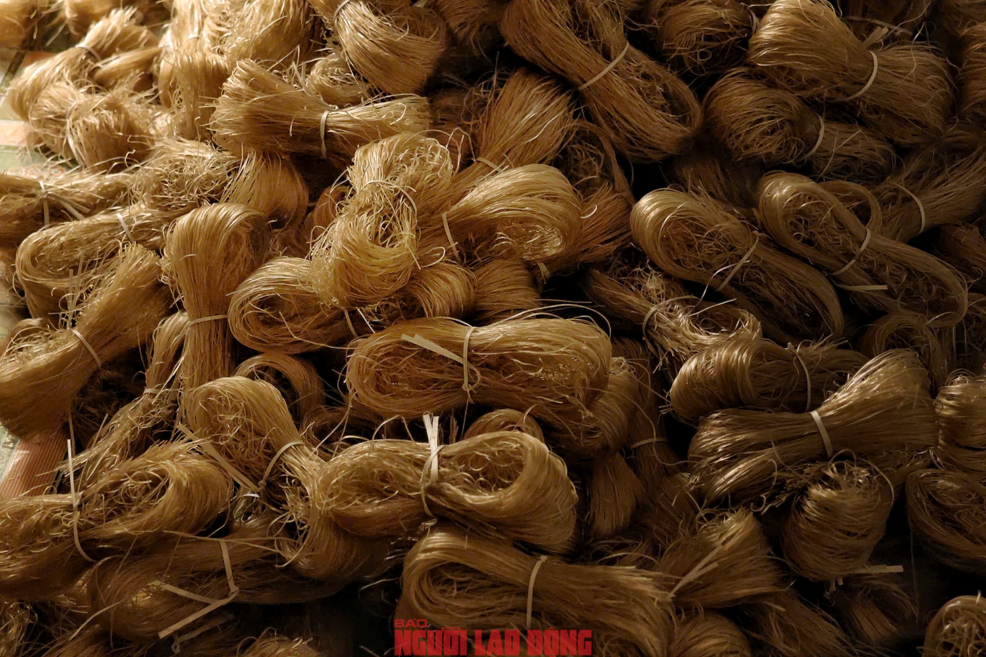 VIDEO: L&agrave;ng Cự Đ&agrave; - giữ hồn l&agrave;ng cổ qua những sợi miến dong truyền thống - Ảnh 13.