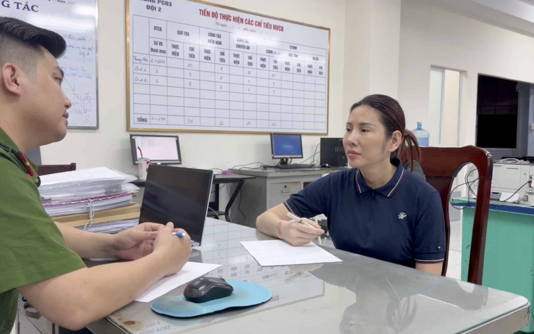 C&ocirc;ng an TPHCM v&agrave;o cuộc clip x&ocirc;n xao mạng x&atilde; hội - Ảnh 1.