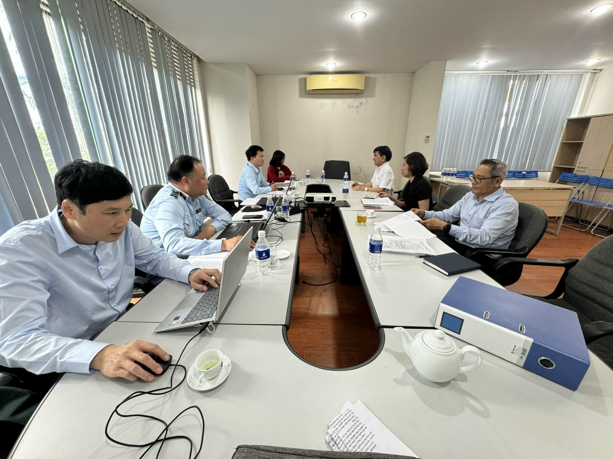 3 Doanh nghiệp đầu mối xăng dầu bị phạt vi phạm dự trữ xăng dầu năm 2026 - Ảnh 1.