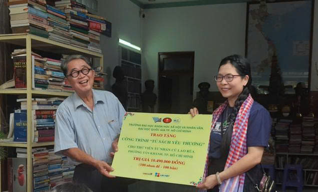 Chương trình “Tủ sách yêu thương” nối nhịp tri thức nơi Cù lao Rùa - Ảnh 1.