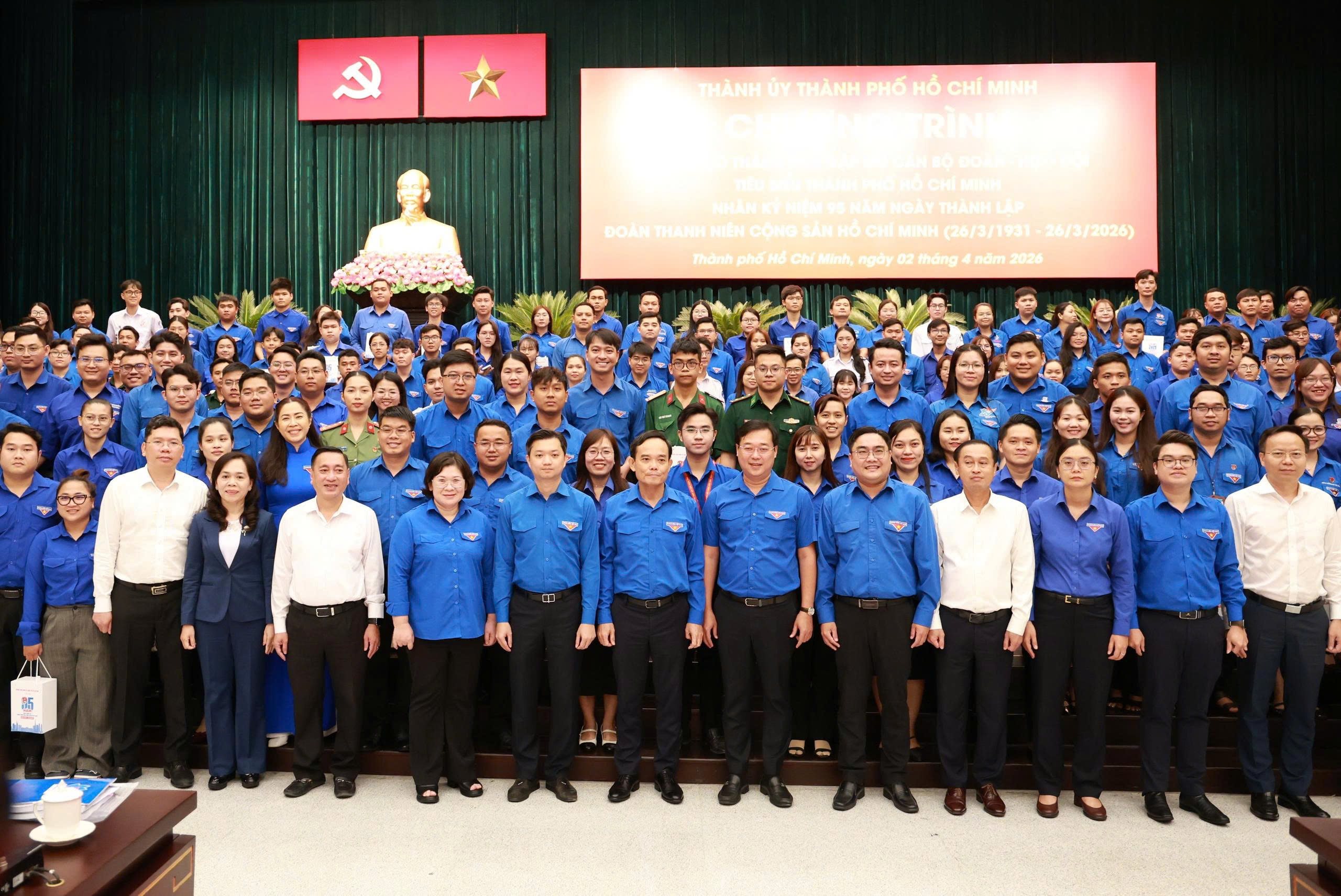 Đối thoại với thanh nhi&ecirc;n, B&iacute; thư Th&agrave;nh ủy TPHCM n&oacute;i về tương lai th&agrave;nh phố - Ảnh 8.