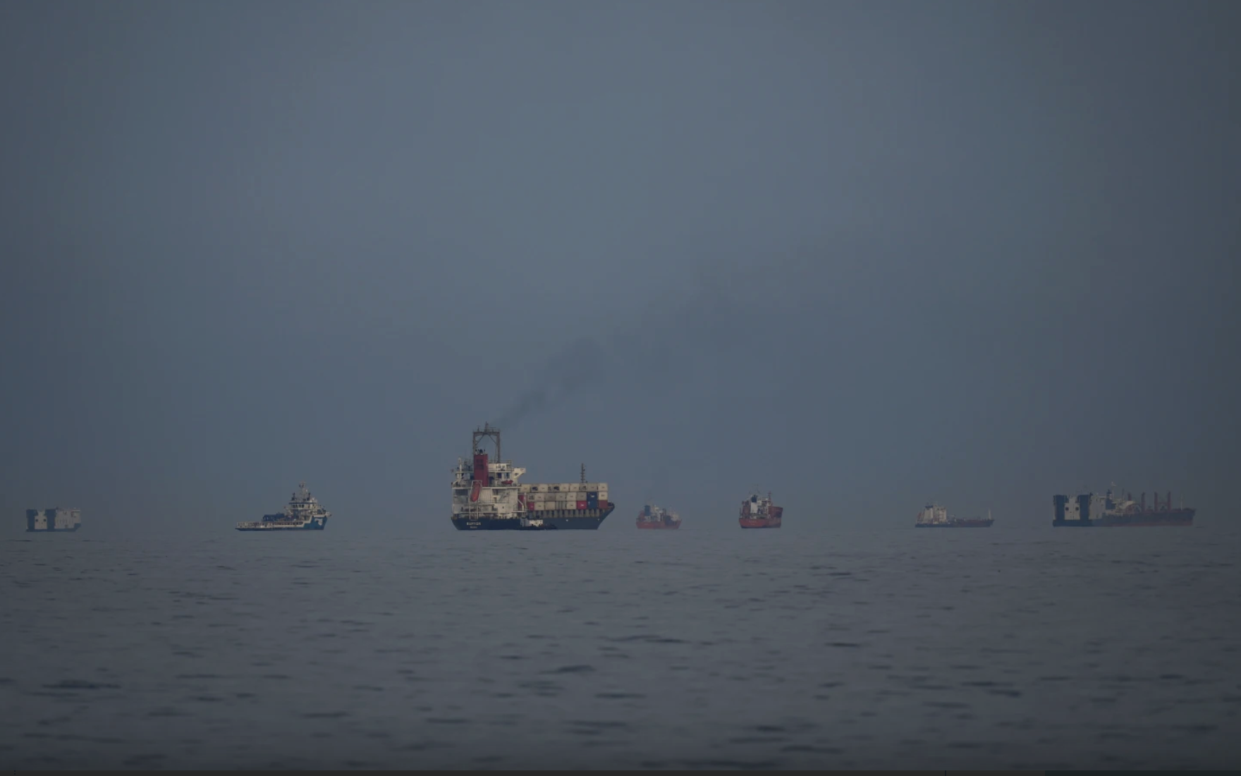 Iran: C&aacute;c căn cứ chiến lược vẫn an to&agrave;n, chuẩn bị đ&aacute;p trả khốc liệt - Ảnh 2.