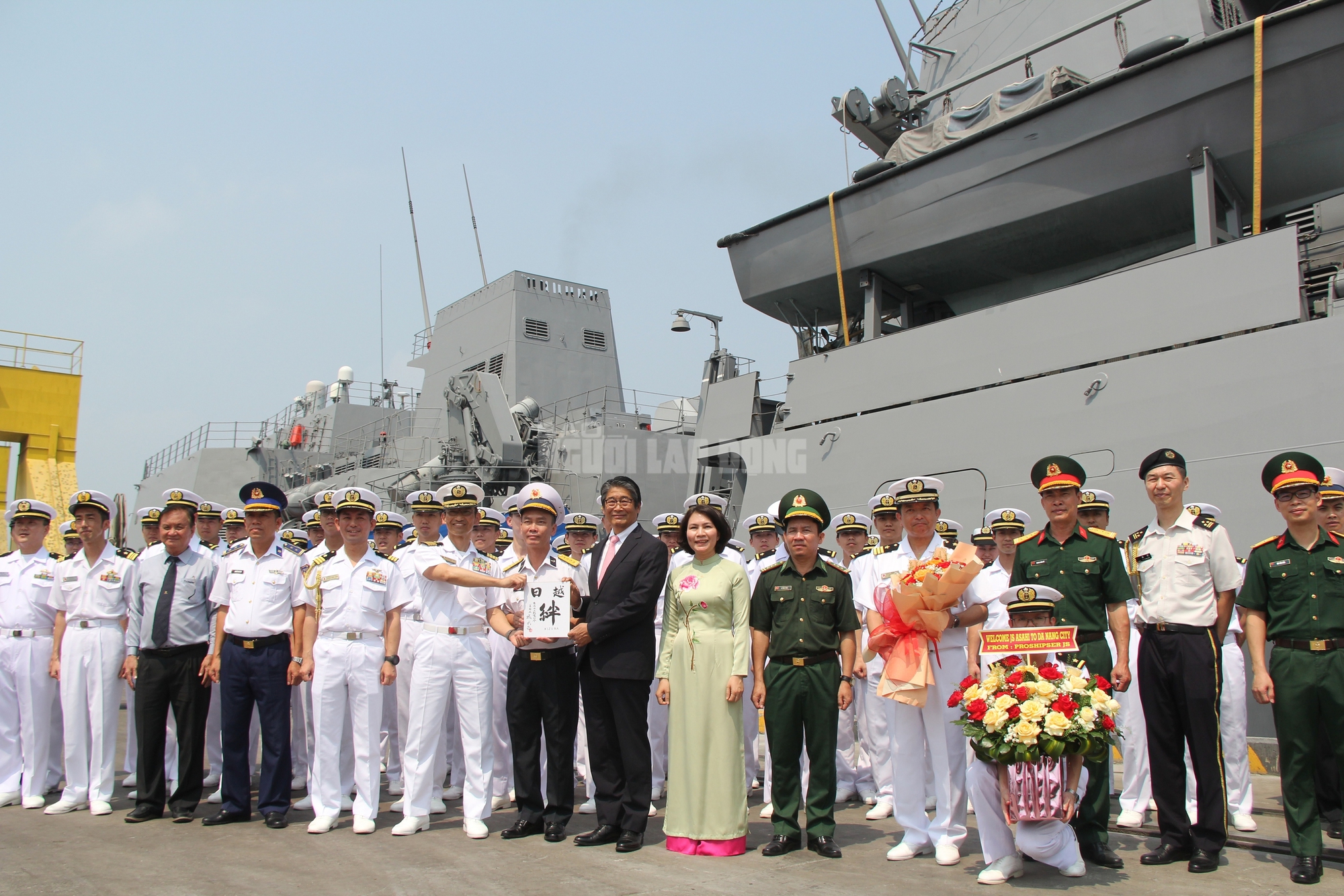 CLIP: Cận cảnh kh&iacute; t&agrave;i hiện đại b&ecirc;n trong t&agrave;u hộ vệ Asahi Nhật Bản - Ảnh 4.