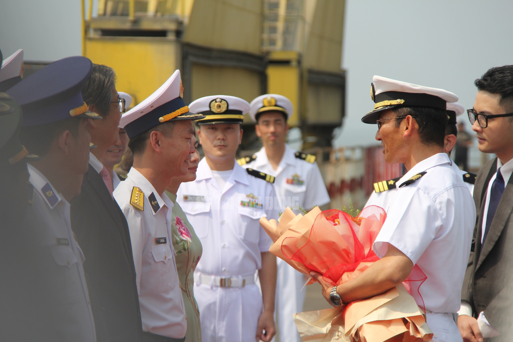 CLIP: Cận cảnh kh&iacute; t&agrave;i hiện đại b&ecirc;n trong t&agrave;u hộ vệ Asahi Nhật Bản - Ảnh 5.