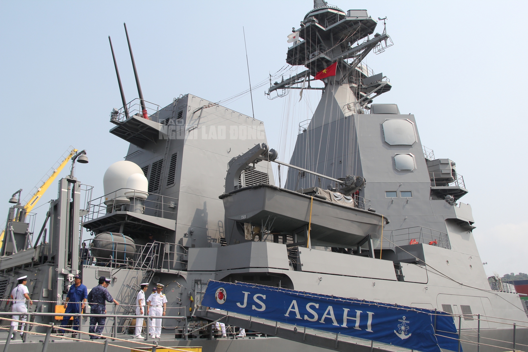 CLIP: Cận cảnh kh&iacute; t&agrave;i hiện đại b&ecirc;n trong t&agrave;u hộ vệ Asahi Nhật Bản - Ảnh 11.