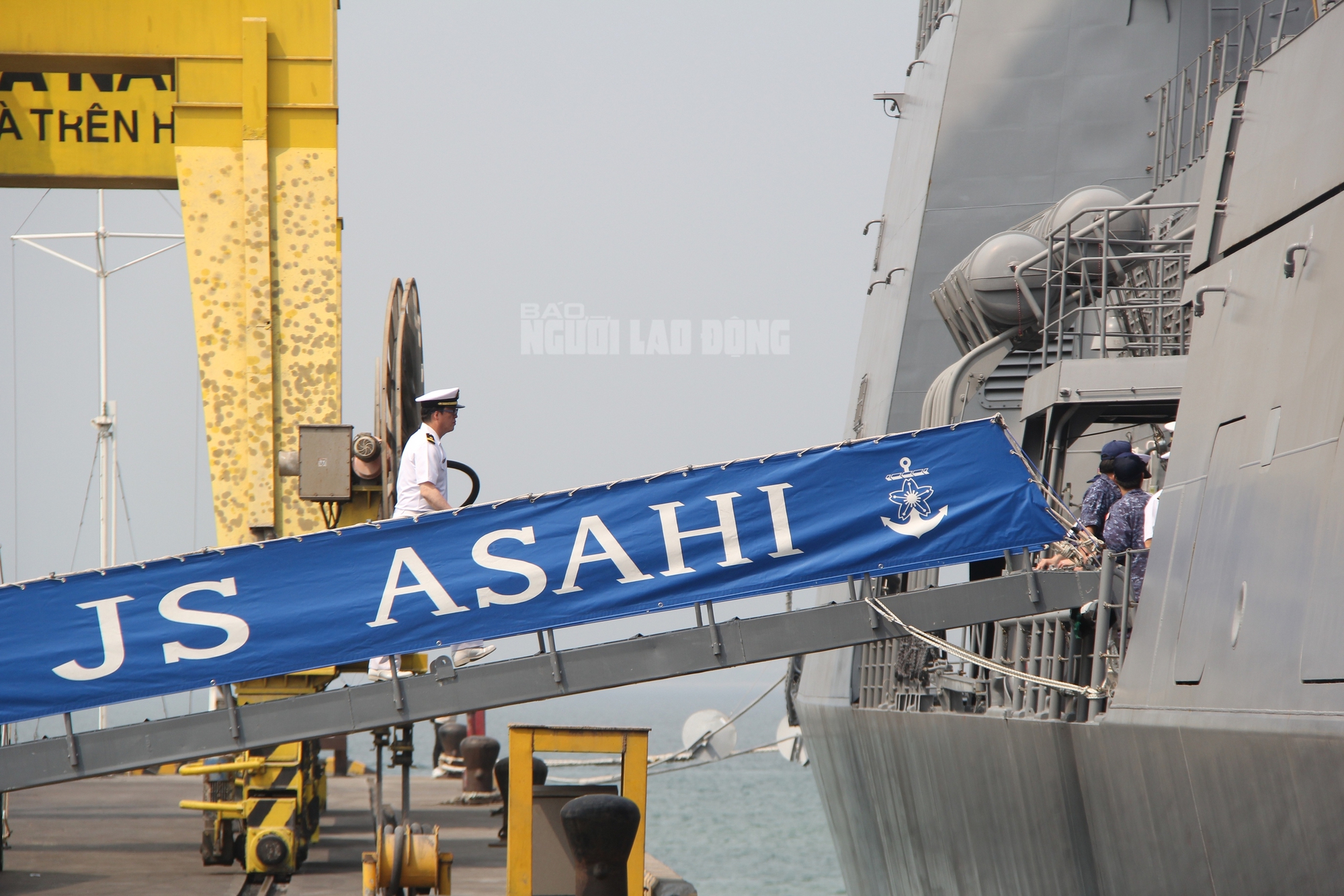 CLIP: Cận cảnh kh&iacute; t&agrave;i hiện đại b&ecirc;n trong t&agrave;u hộ vệ Asahi Nhật Bản - Ảnh 16.