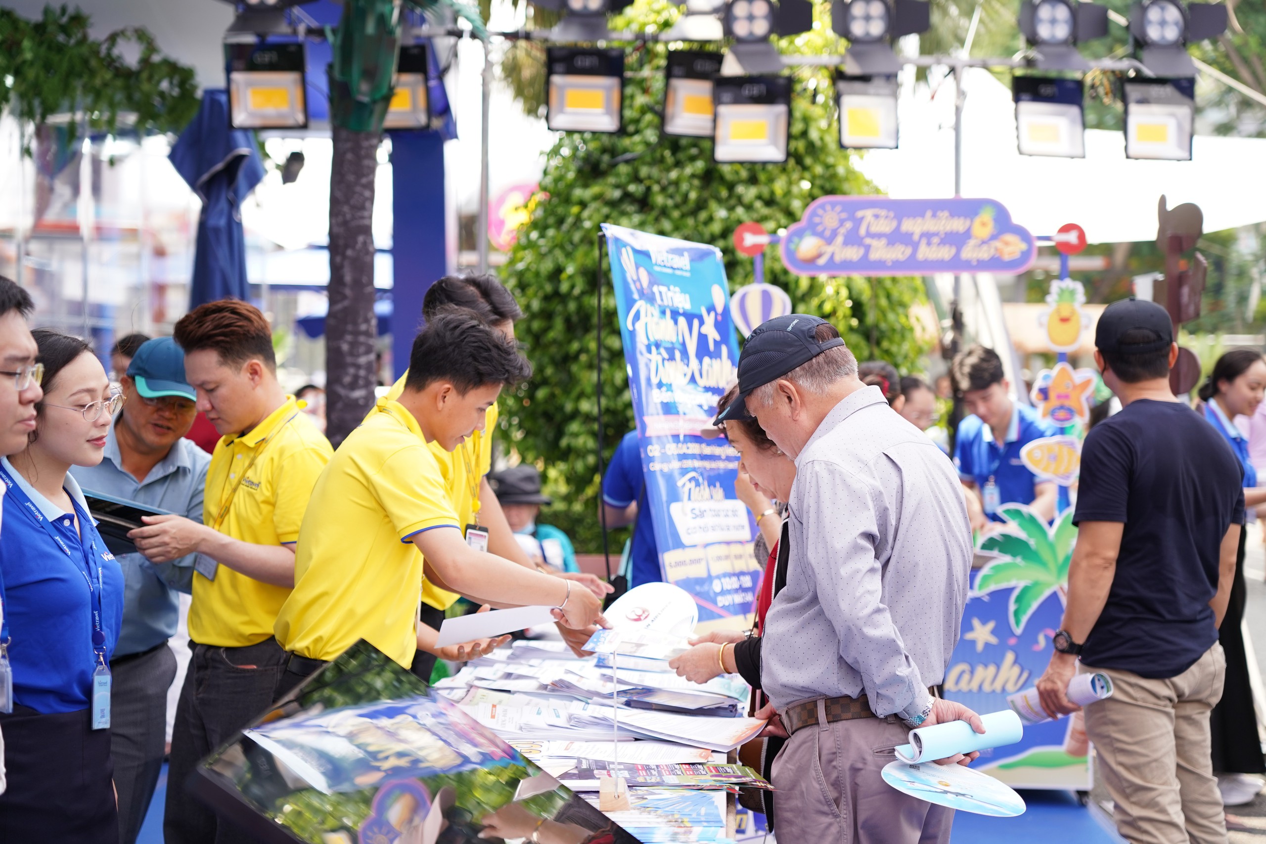 Du lịch TP HCM nỗ lực kích cầu - Ảnh 1.