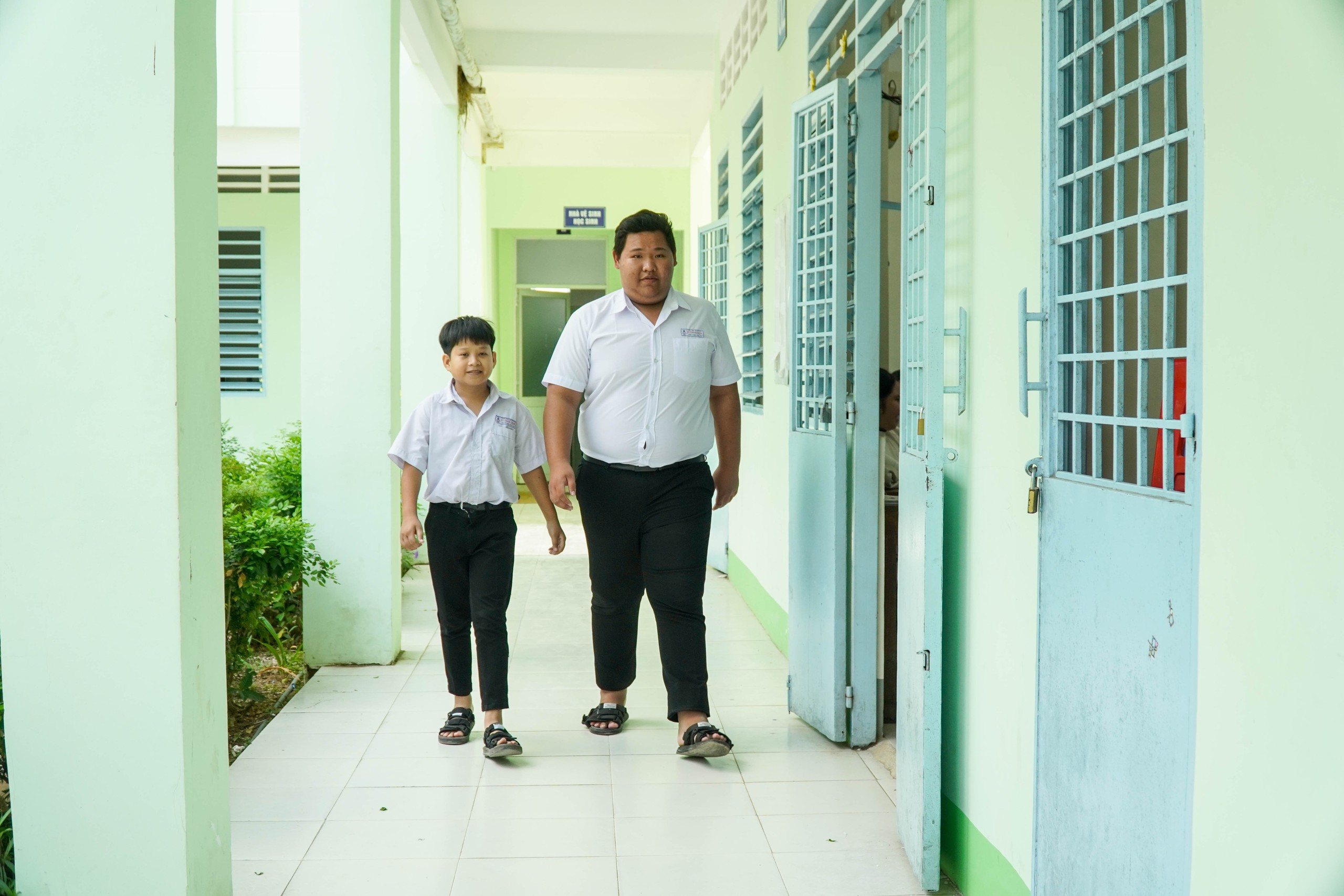 Ch&agrave;ng trai t&iacute; hon v&agrave; lời hứa với b&agrave; nội: "Con sẽ học đại học, con l&agrave;m được!" - Ảnh 5.