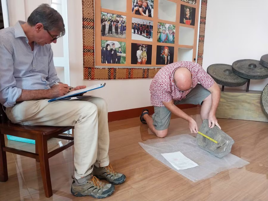 Hé lộ giá trị văn bia Champa cổ ở Gia Lai qua nghiên cứu quốc tế - Ảnh 1.