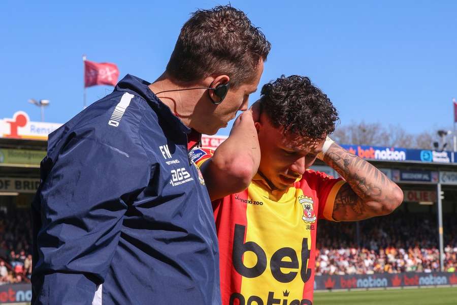 Nhiều chân sút nhập tịch Indonesia bị các CLB Hà Lan dừng thi đấu và cấm tập luyện - Ảnh 1.