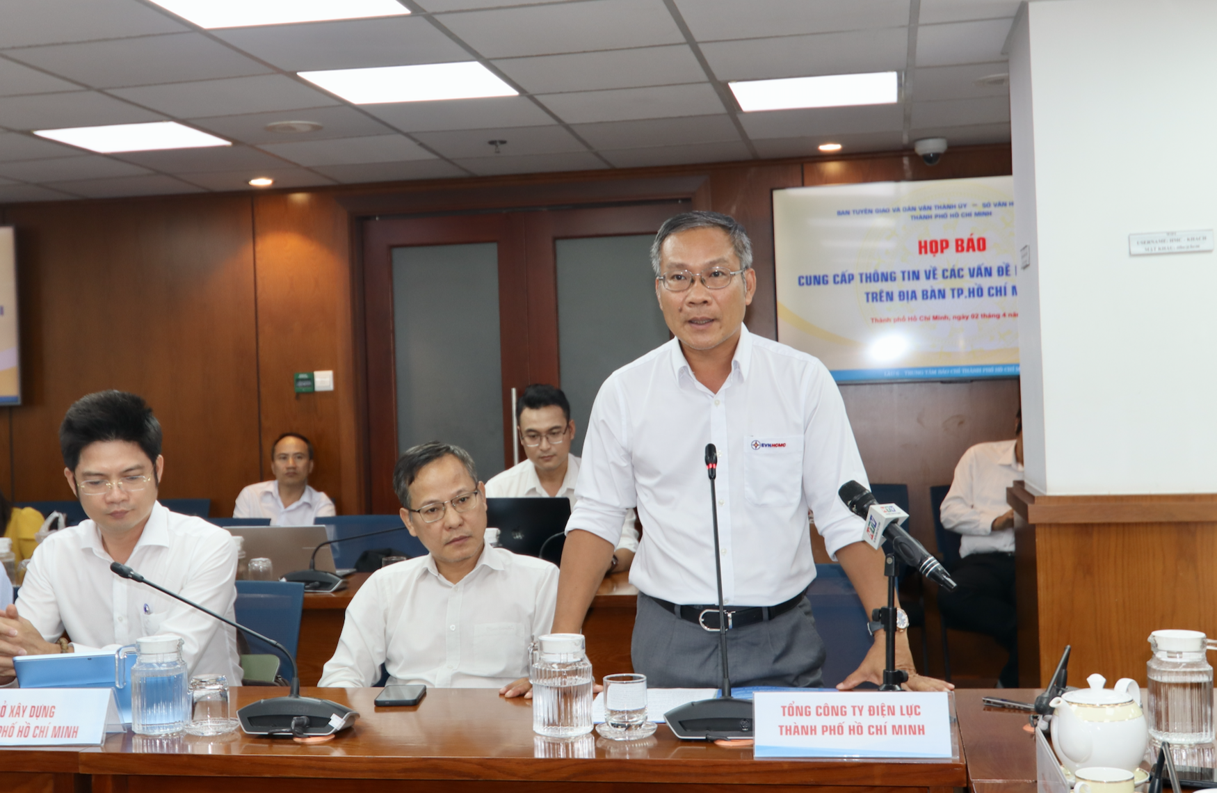 Vì sao hóa đơn tiền điện tháng 3 “leo thang”? - Ảnh 1.